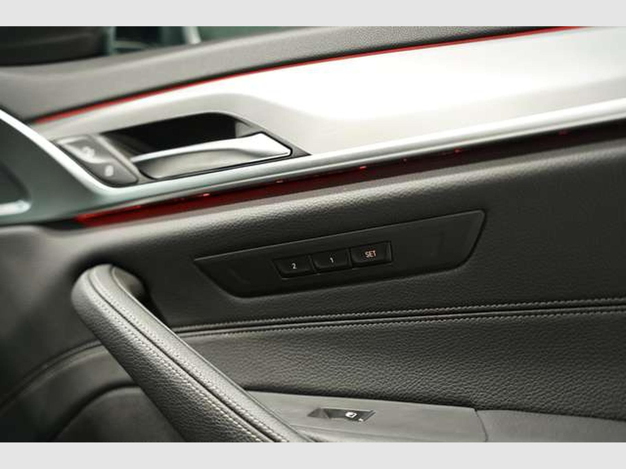 BMW 530 d xD Limousine 2.H *GSD*HUD*ACC*AHK*Memory (2021) - Photo 17