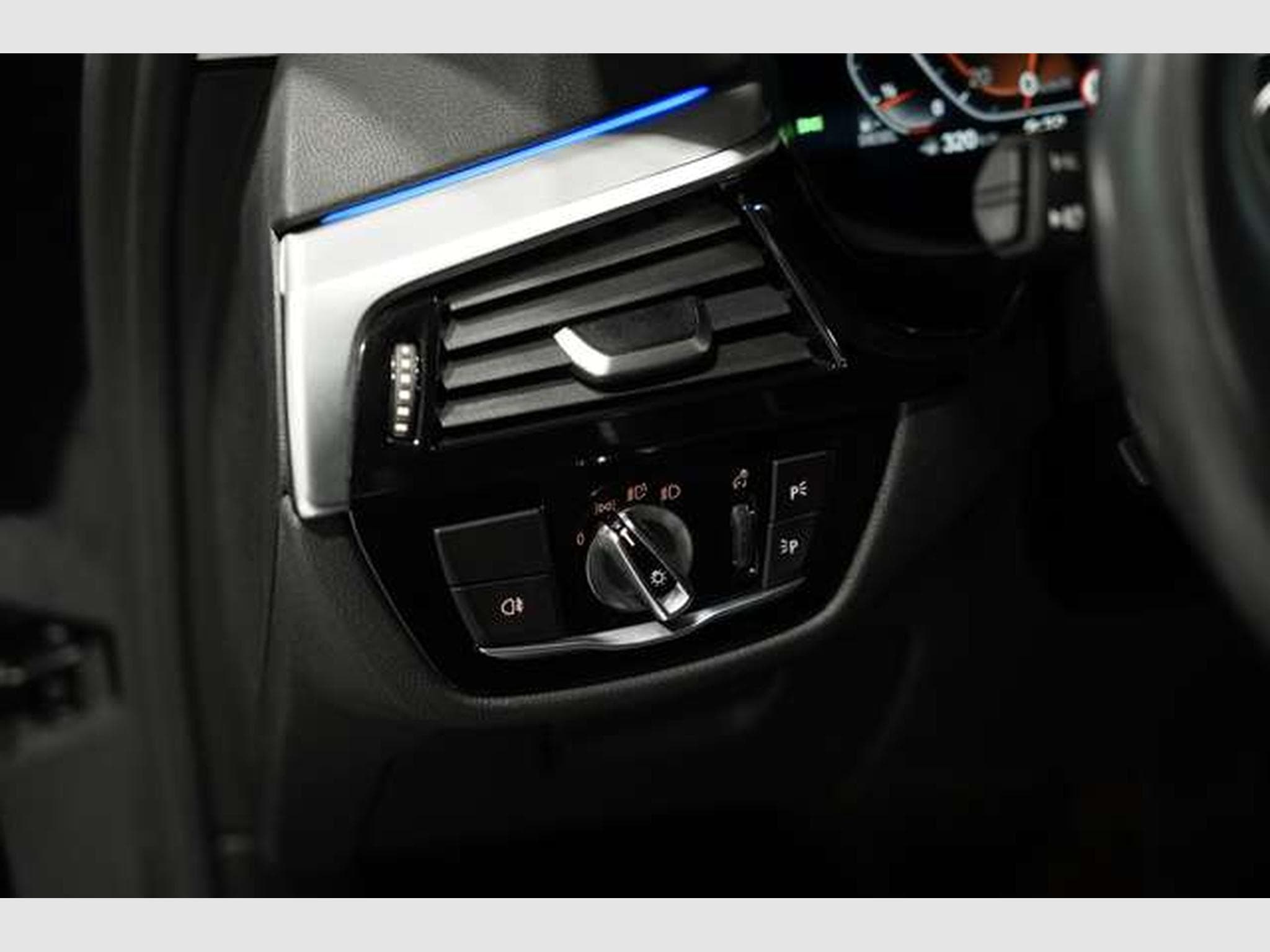 BMW 530 d xD Limousine 2.H *GSD*HUD*ACC*AHK*Memory (2021) - Photo 27