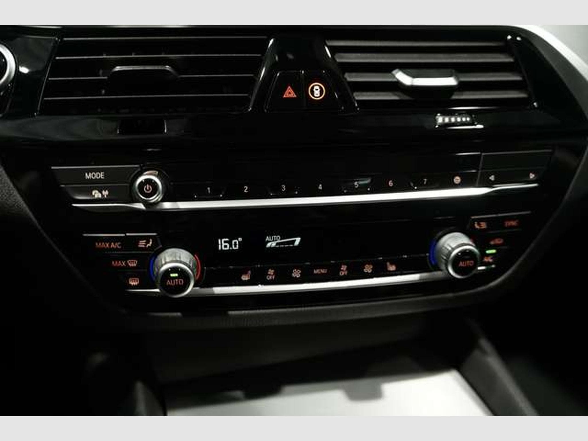 BMW 530 d xD Limousine 2.H *GSD*HUD*ACC*AHK*Memory (2021) - Photo 31