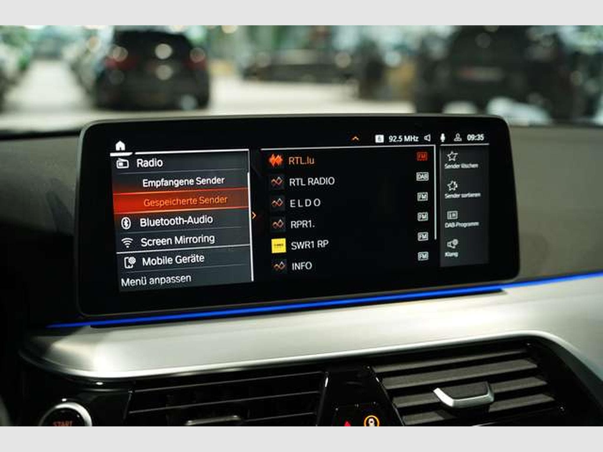 BMW 530 d xD Limousine 2.H *GSD*HUD*ACC*AHK*Memory (2021) - Photo 35