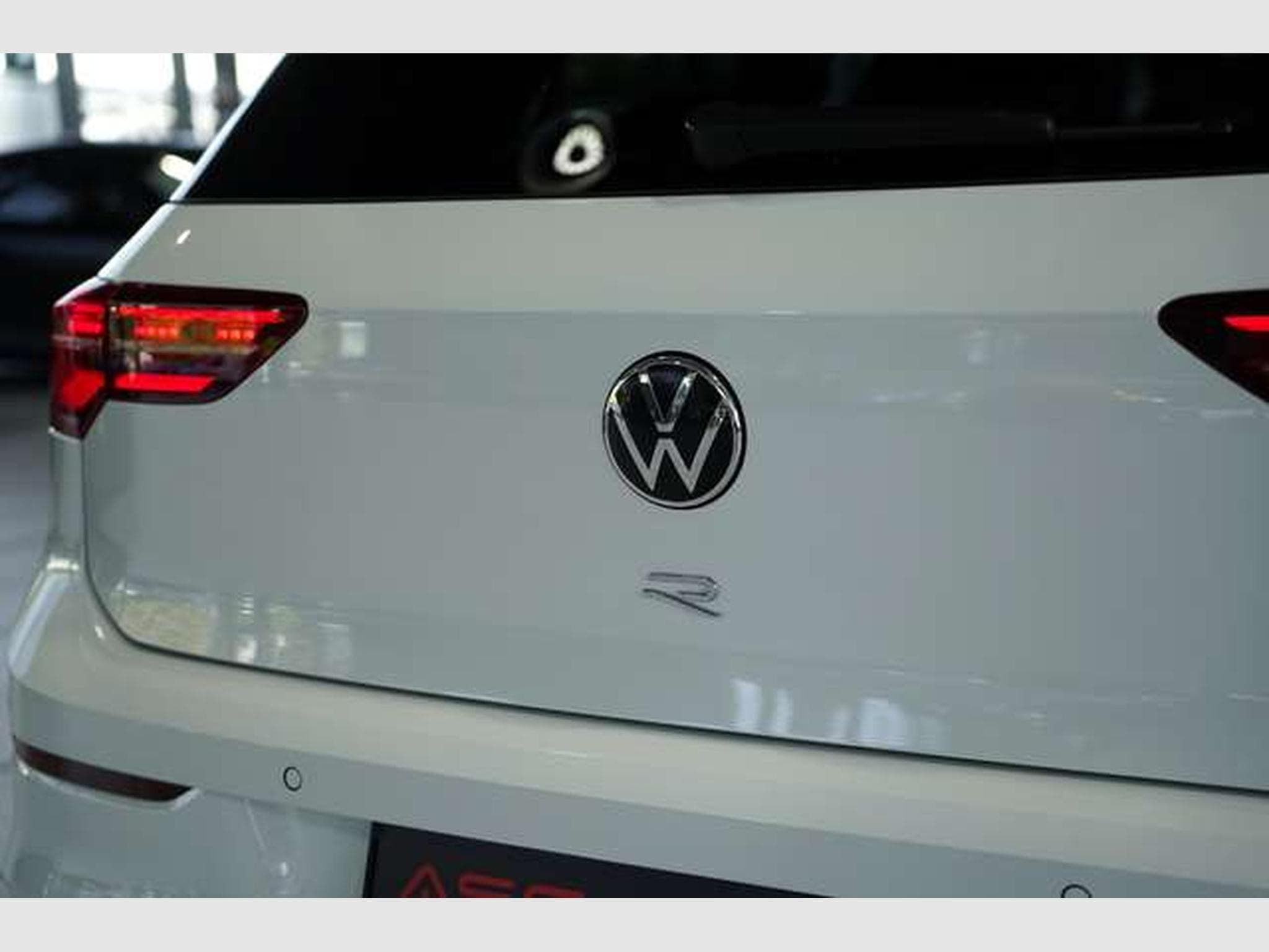 VW Golf R 4M Performance *2.H *19 *AKRA*Matrix*H&K (2022) - Photo 13