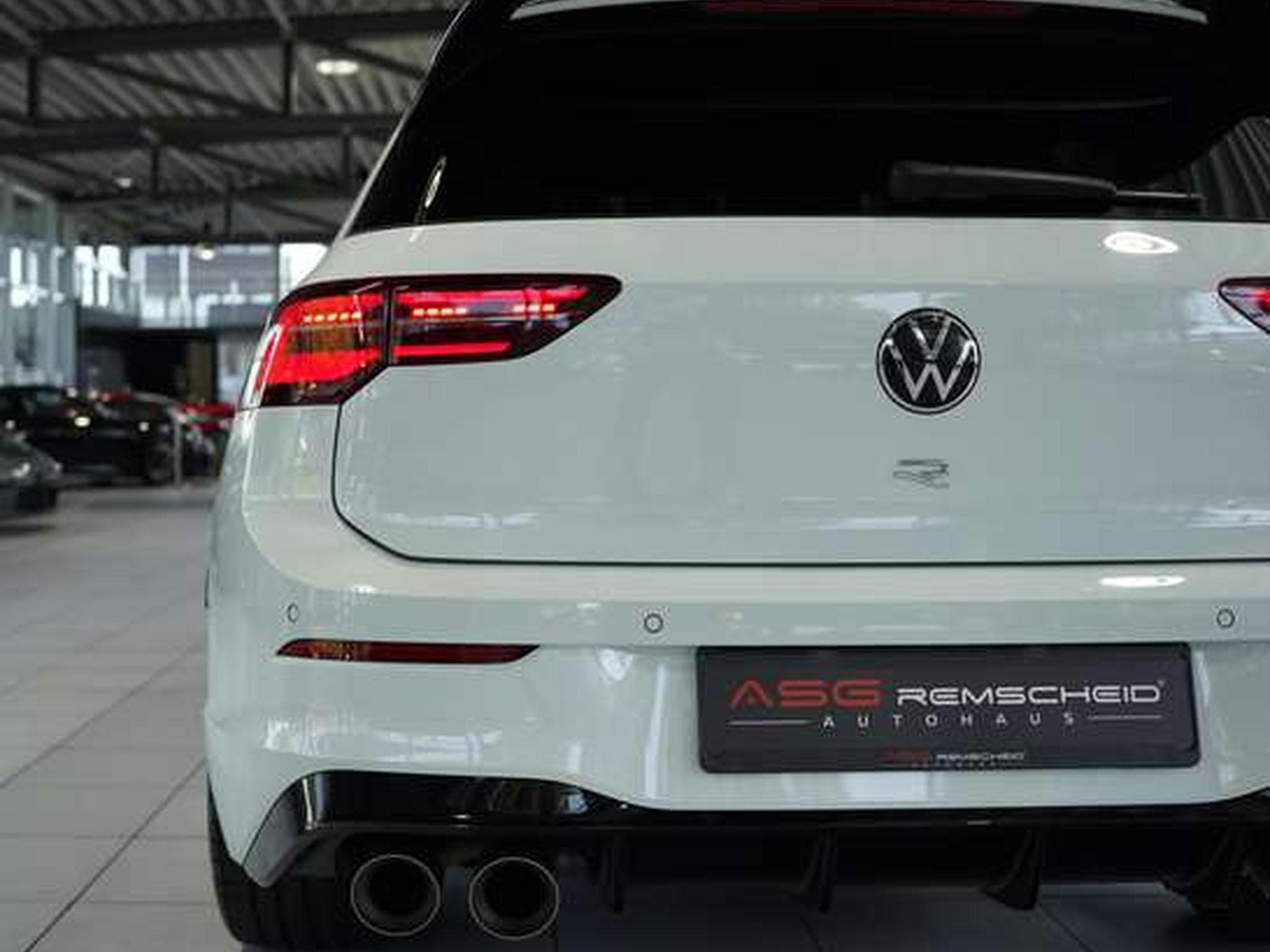 VW Golf R 4M Performance *2.H *19 *AKRA*Matrix*H&K (2022) - Photo 15