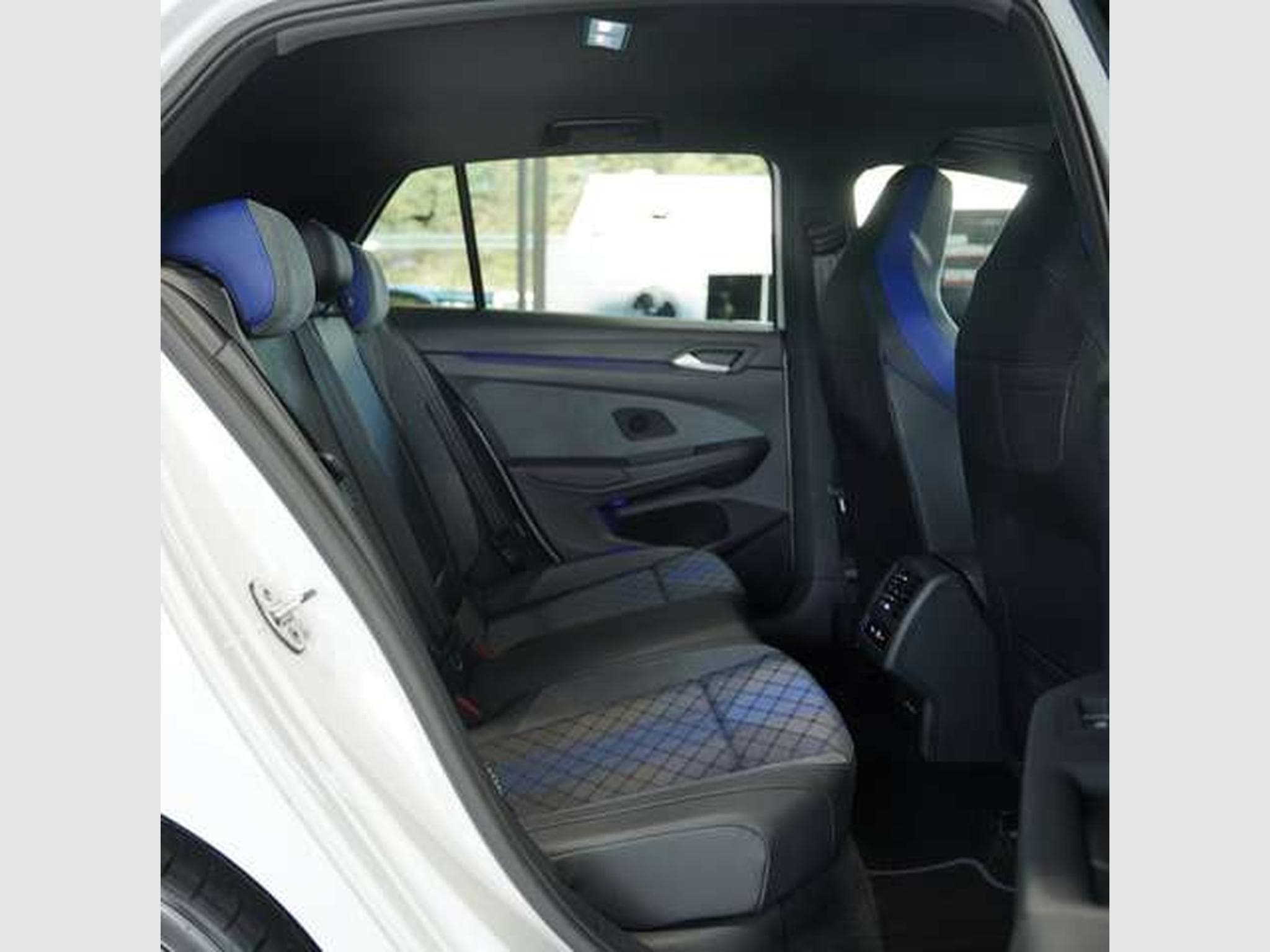VW Golf R 4M Performance *2.H *19 *AKRA*Matrix*H&K (2022) - Photo 21