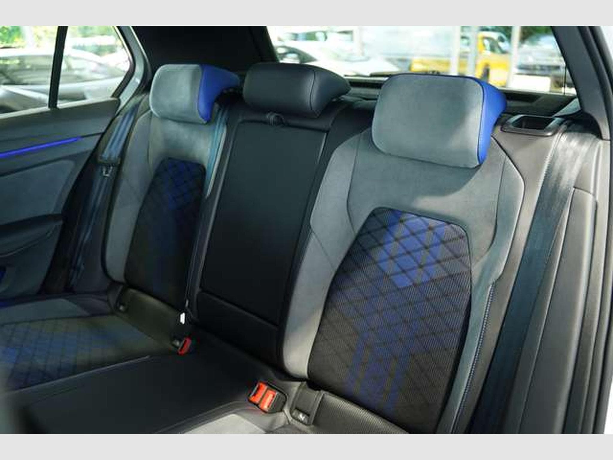 VW Golf R 4M Performance *2.H *19 *AKRA*Matrix*H&K (2022) - Photo 23