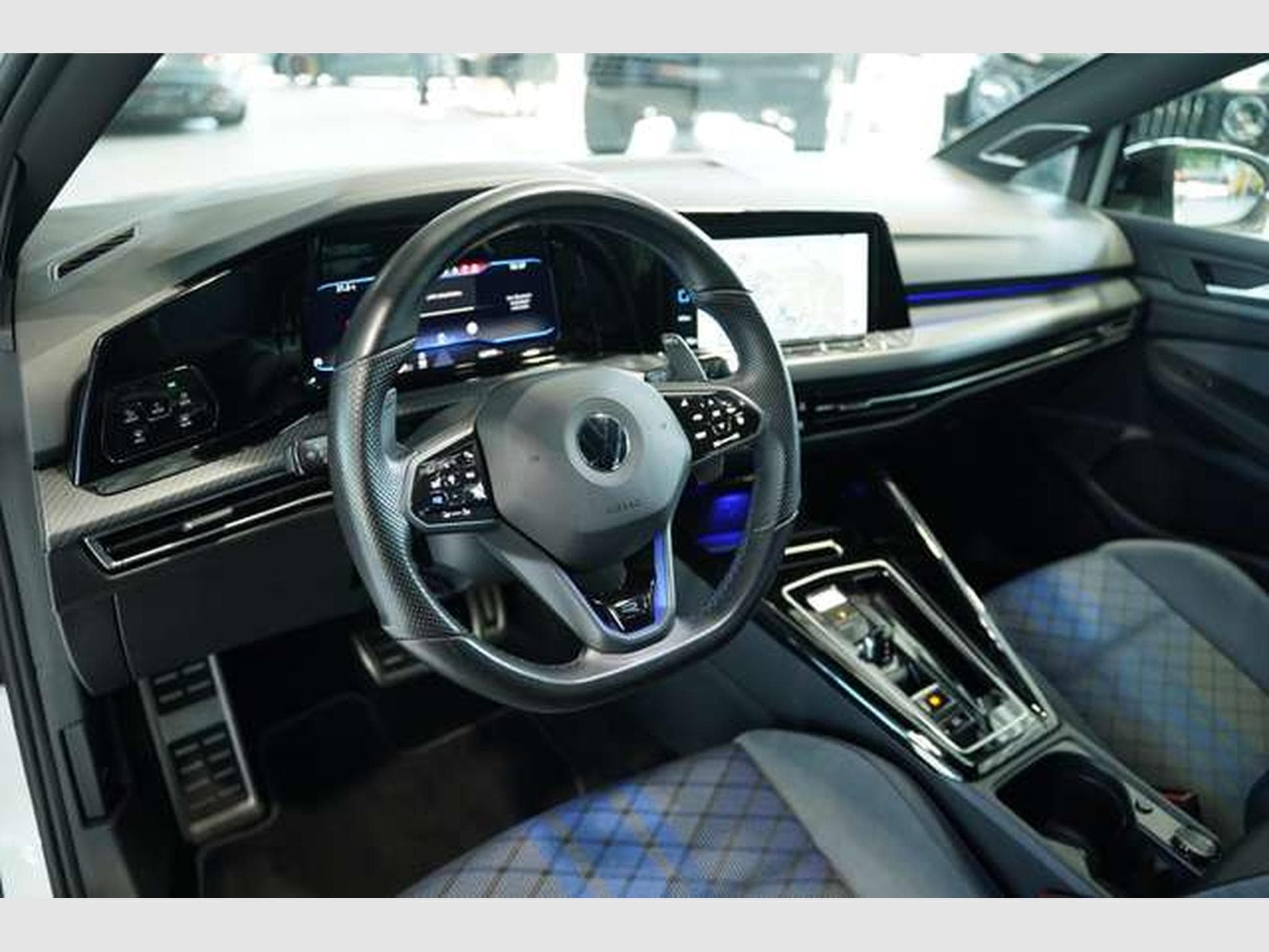 VW Golf R 4M Performance *2.H *19 *AKRA*Matrix*H&K (2022) - Photo 27