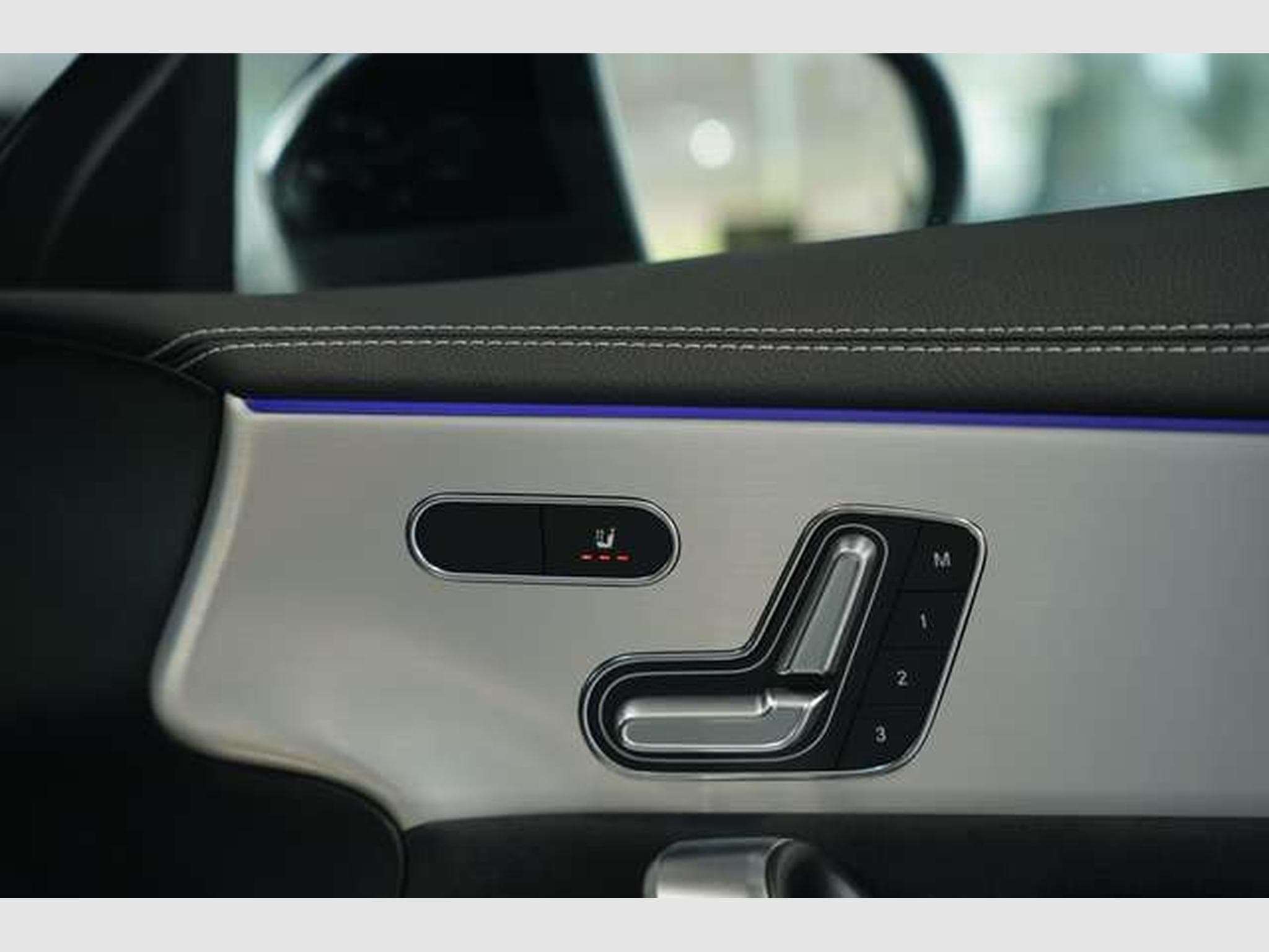 Mercedes CLA 200 d AMG Line 1H *Pano *Memo (2025) - Photo 17