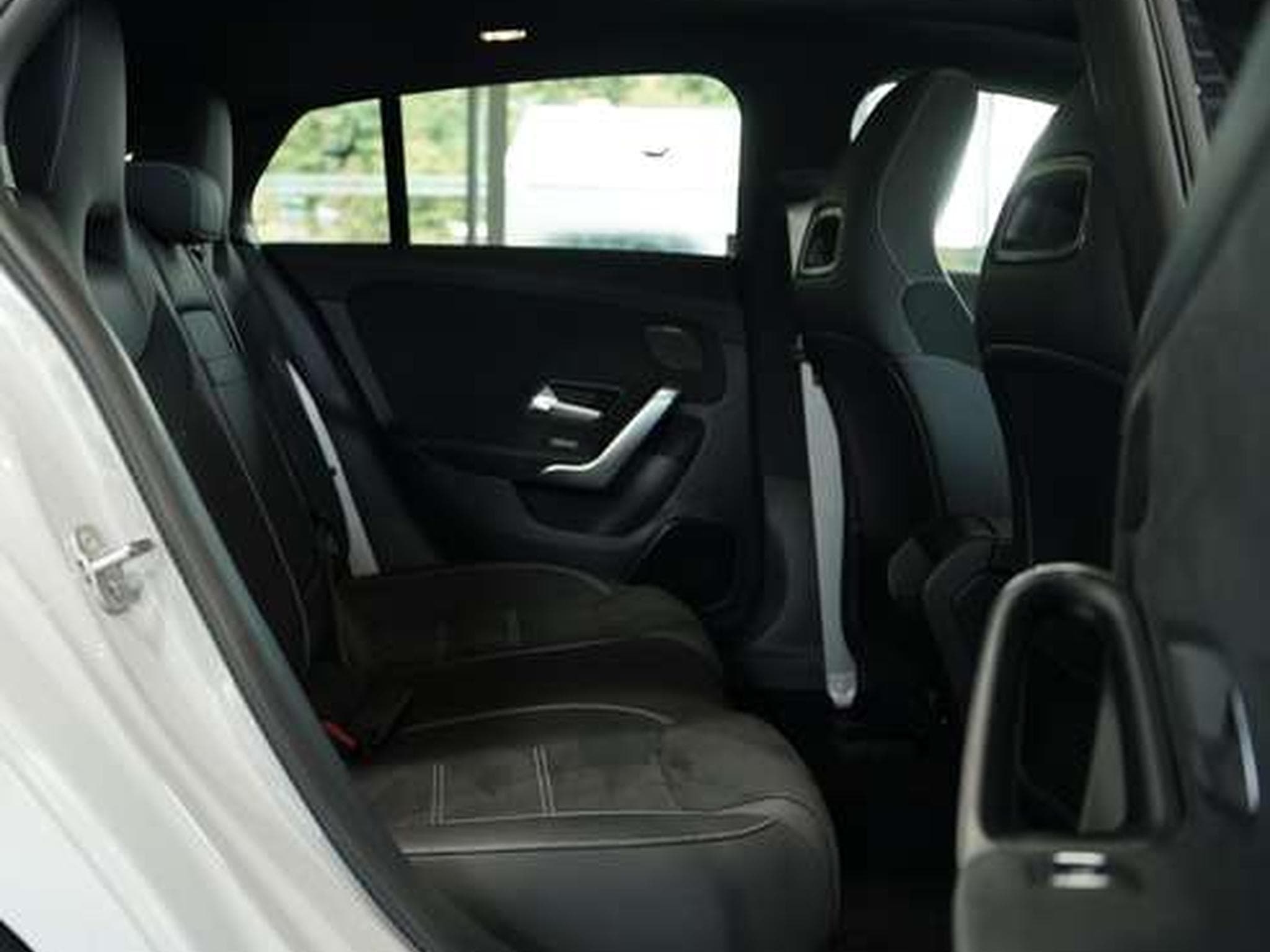 Mercedes CLA 200 d AMG Line 1H *Pano *Memo (2025) - Photo 22