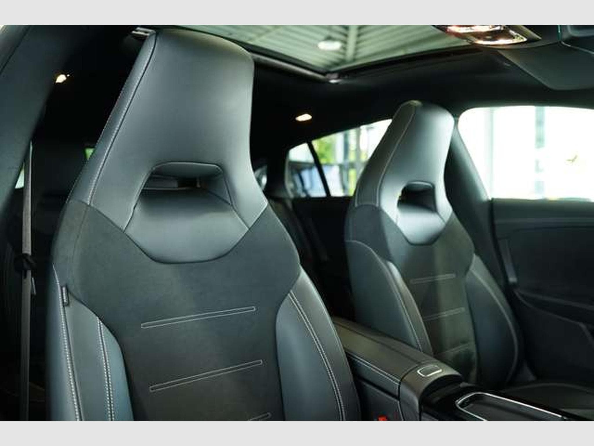 Mercedes CLA 200 d AMG Line 1H *Pano *Memo (2025) - Photo 20