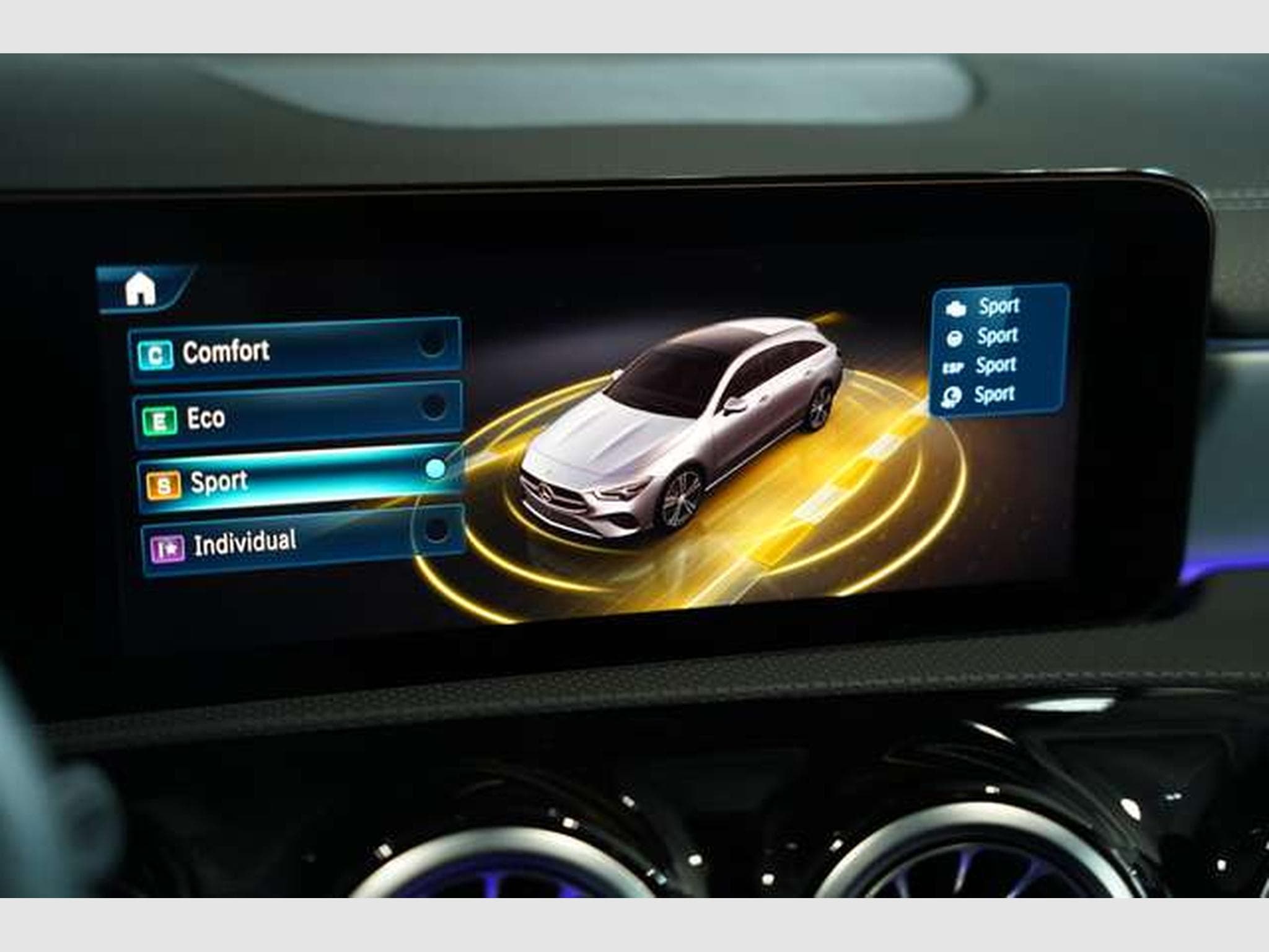 Mercedes CLA 200 d AMG Line 1H *Pano *Memo (2025) - Photo 39