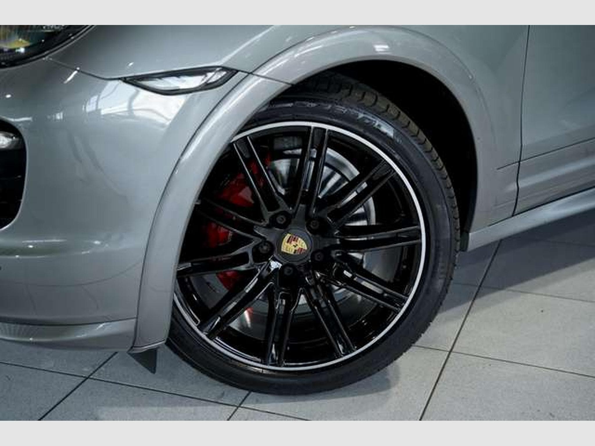 Porsche Cayenne GTS *21 *Chrono *Pano *LUFT *BOSE *PDLS (2014) - Photo 3