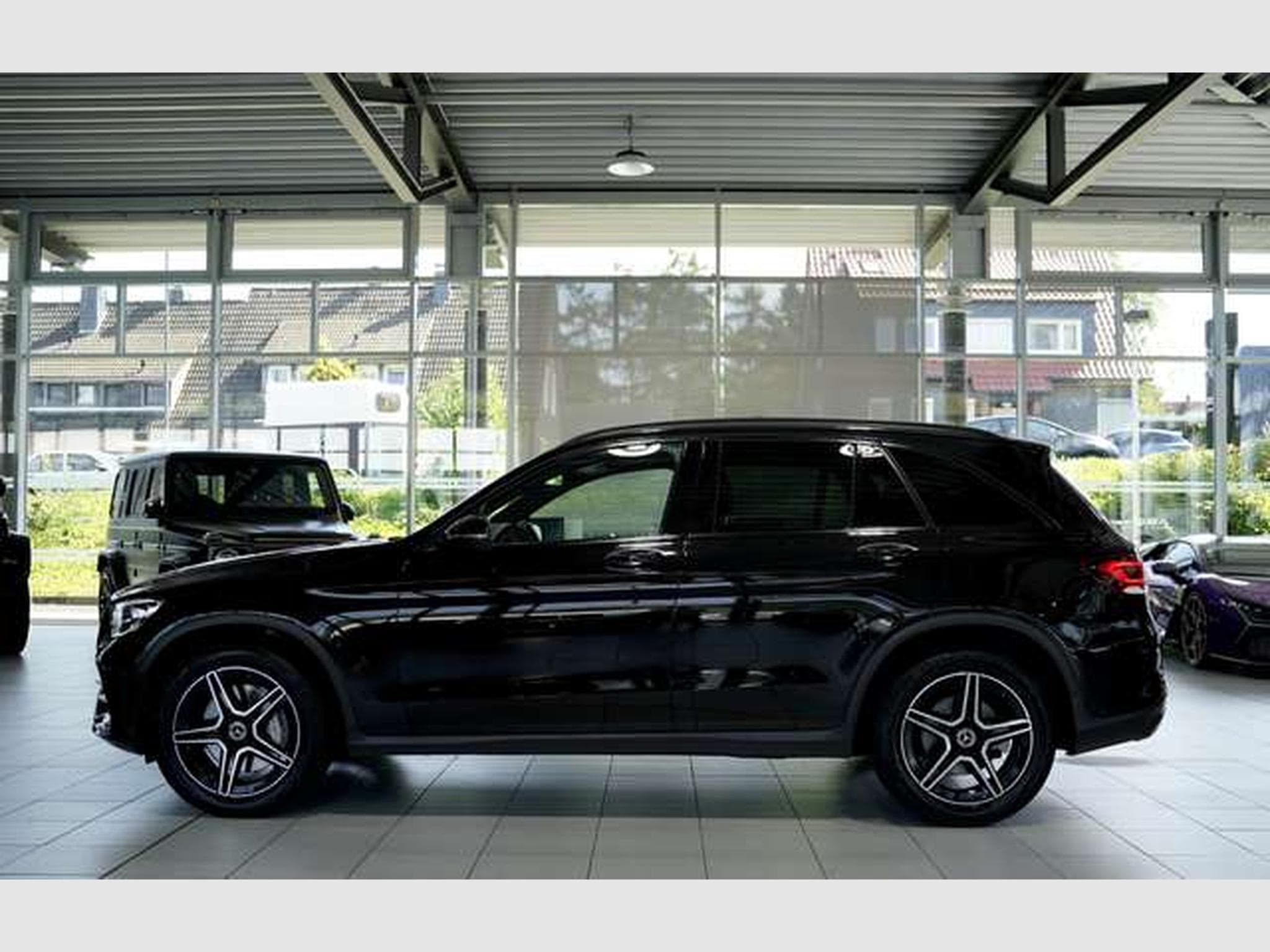 Mercedes GLC 300 4M AMG Line *2.H *Pano *MwSt *Night *AHK (2022) - Photo 11
