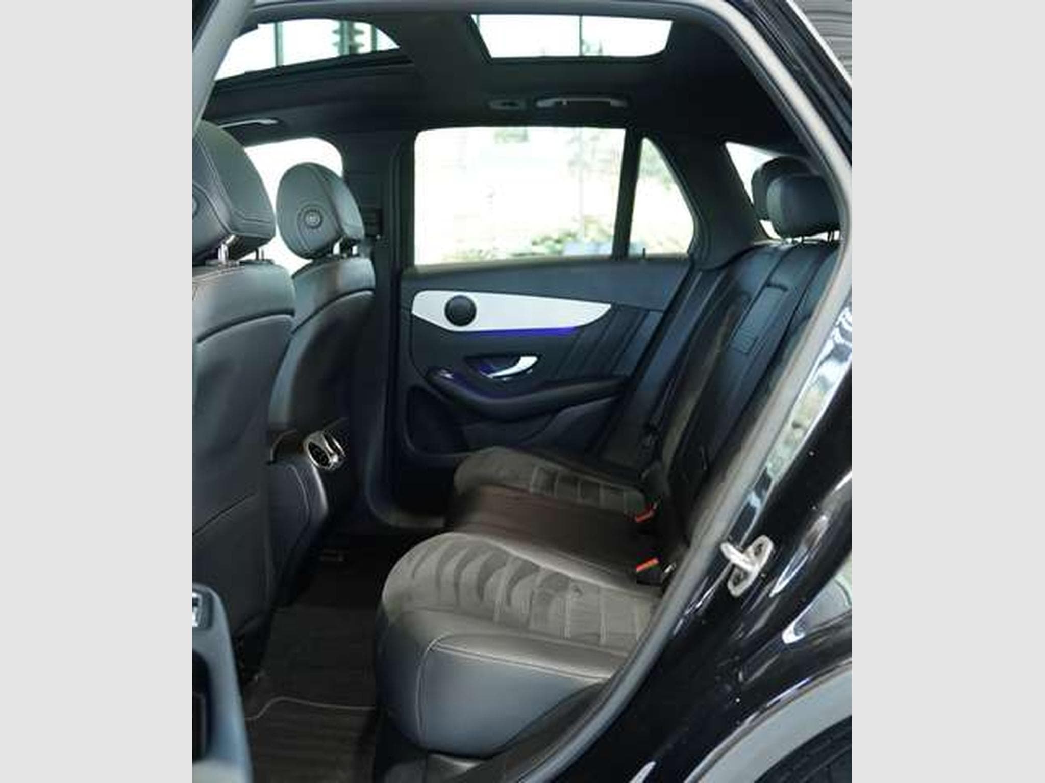 Mercedes GLC 300 4M AMG Line *2.H *Pano *MwSt *Night *AHK (2022) - Photo 22