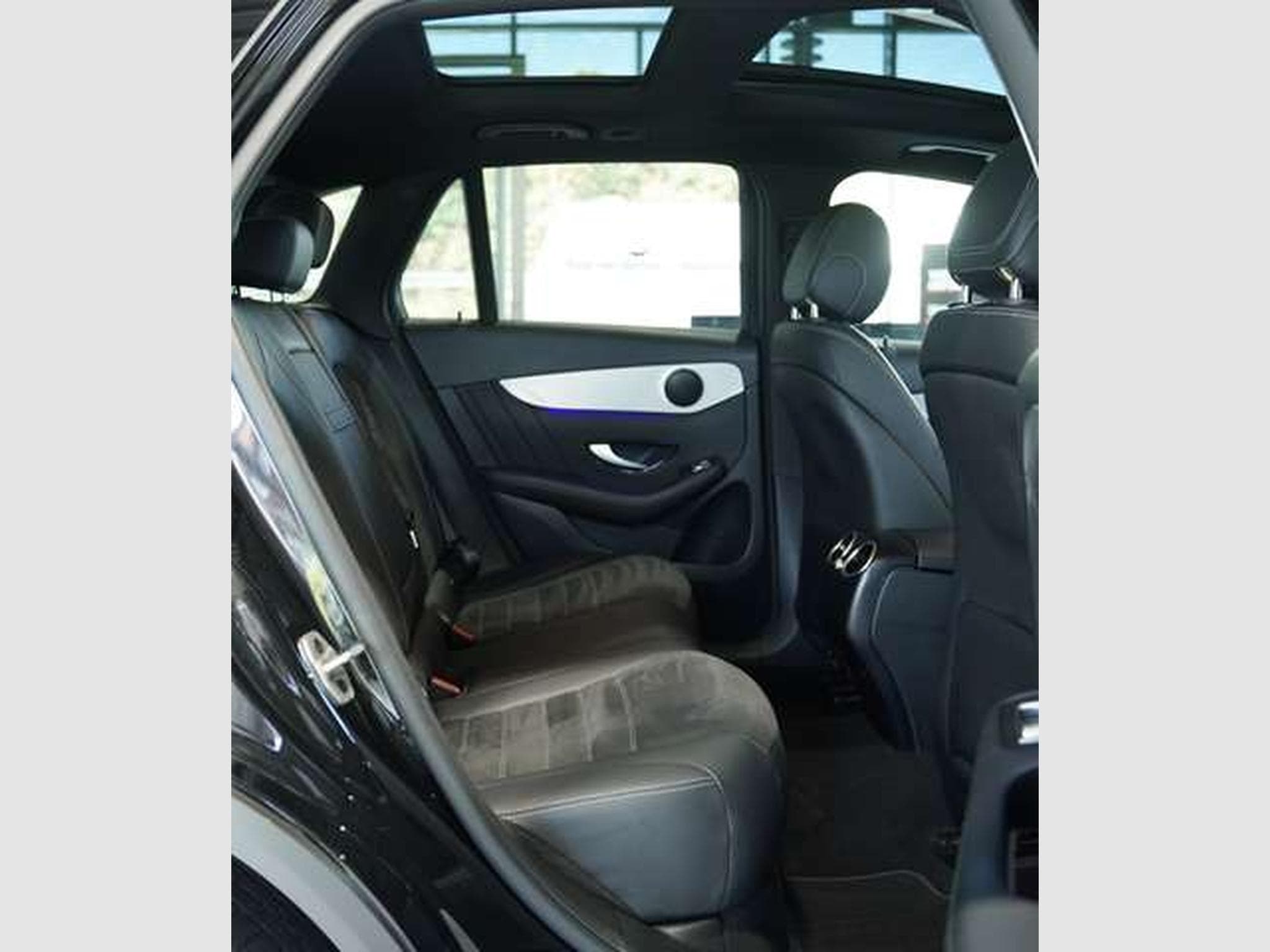 Mercedes GLC 300 4M AMG Line *2.H *Pano *MwSt *Night *AHK (2022) - Photo 21