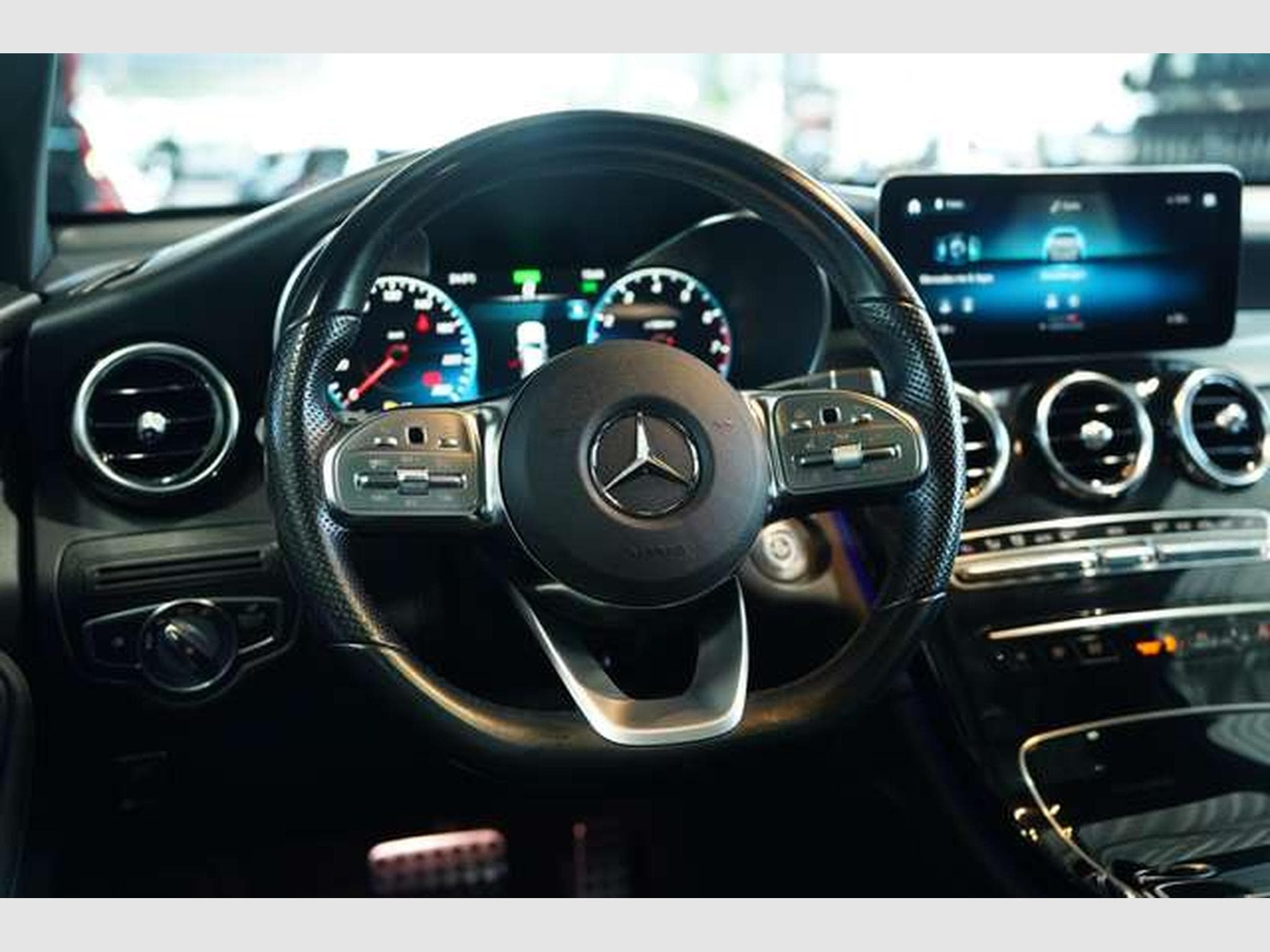 Mercedes GLC 300 4M AMG Line *2.H *Pano *MwSt *Night *AHK (2022) - Photo 38