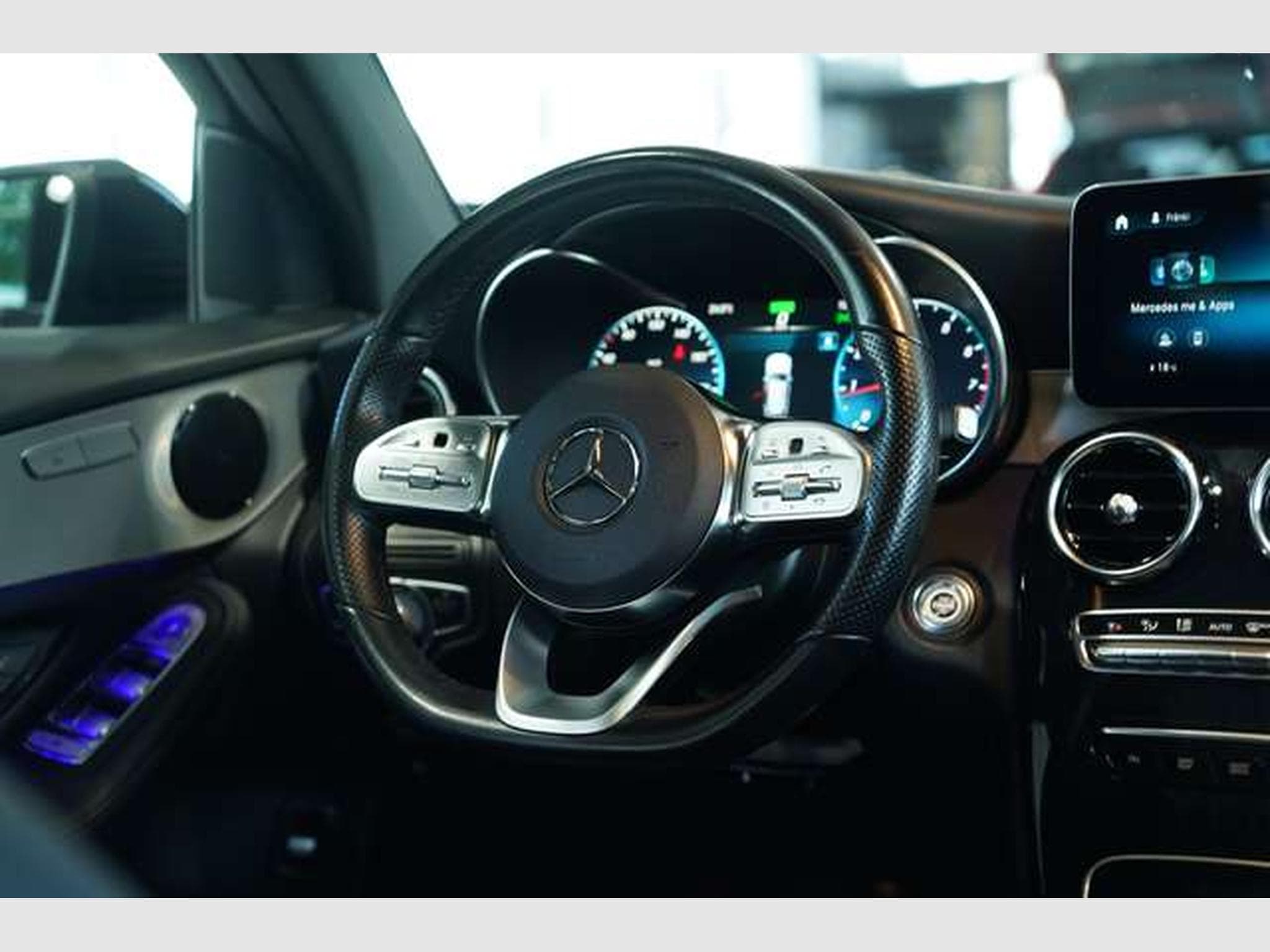 Mercedes GLC 300 4M AMG Line *2.H *Pano *MwSt *Night *AHK (2022) - Photo 40