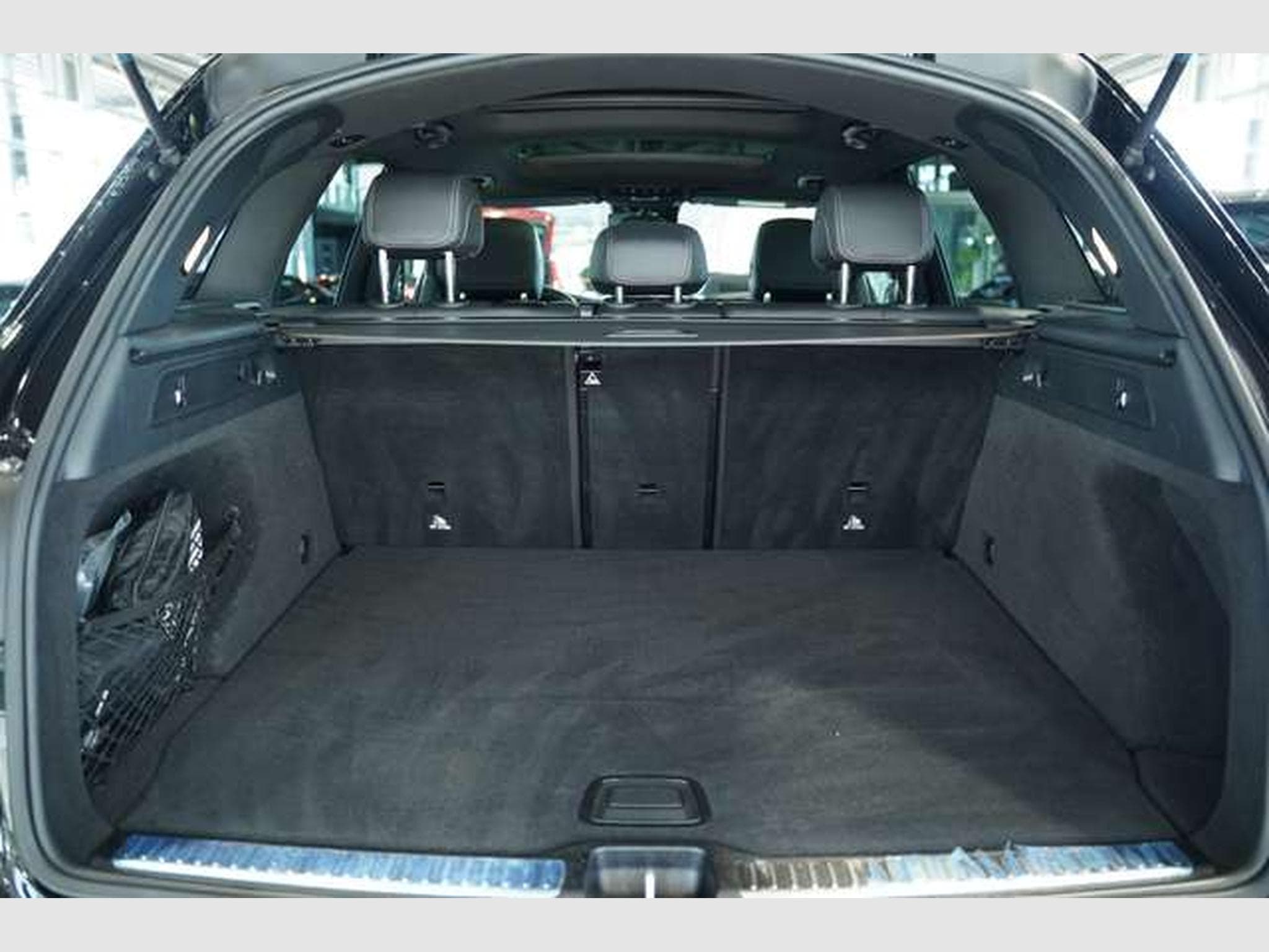 Mercedes GLC 300 4M AMG Line *2.H *Pano *MwSt *Night *AHK (2022) - Photo 41