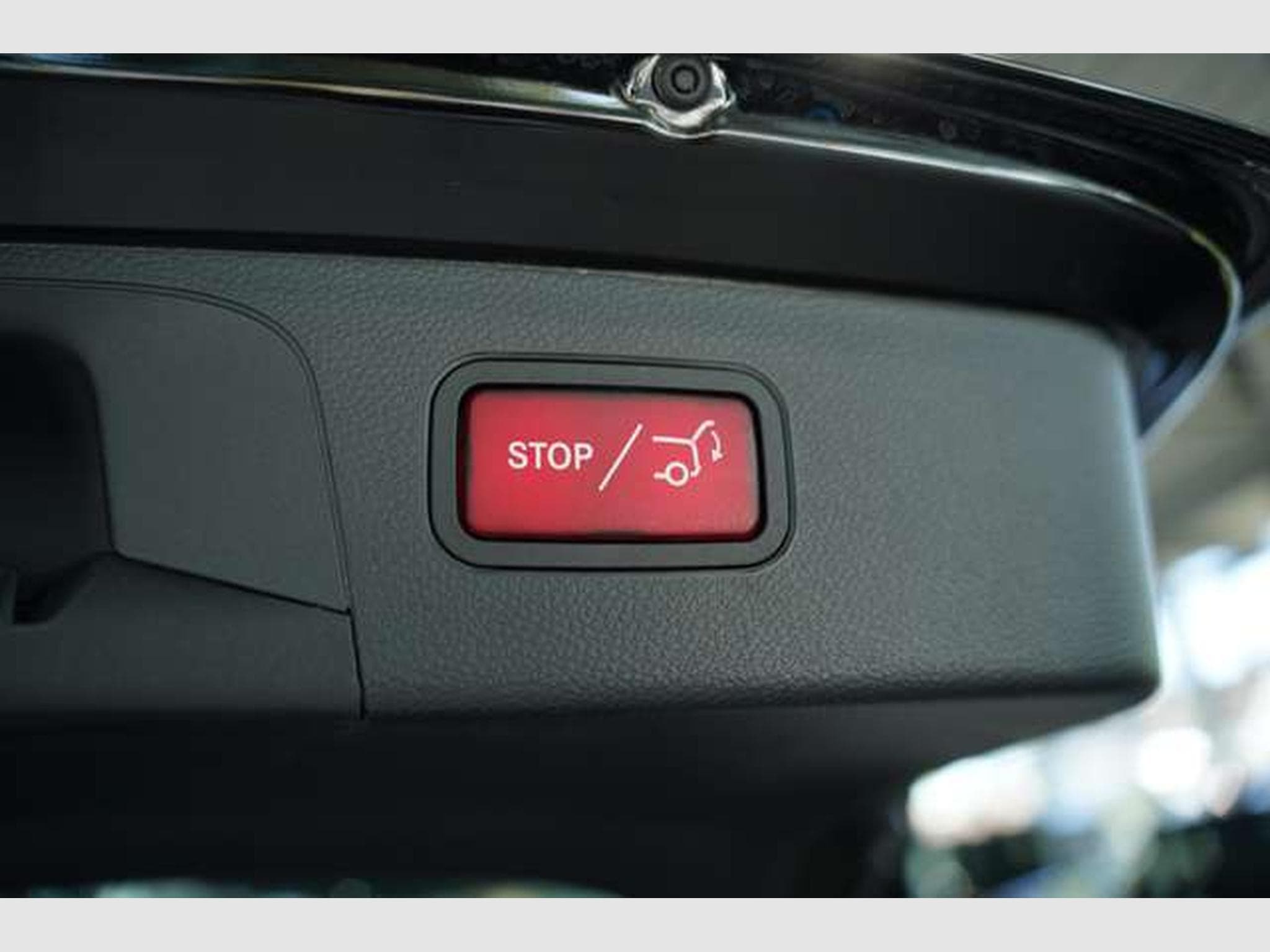 Mercedes GLC 300 4M AMG Line *2.H *Pano *MwSt *Night *AHK (2022) - Photo 42