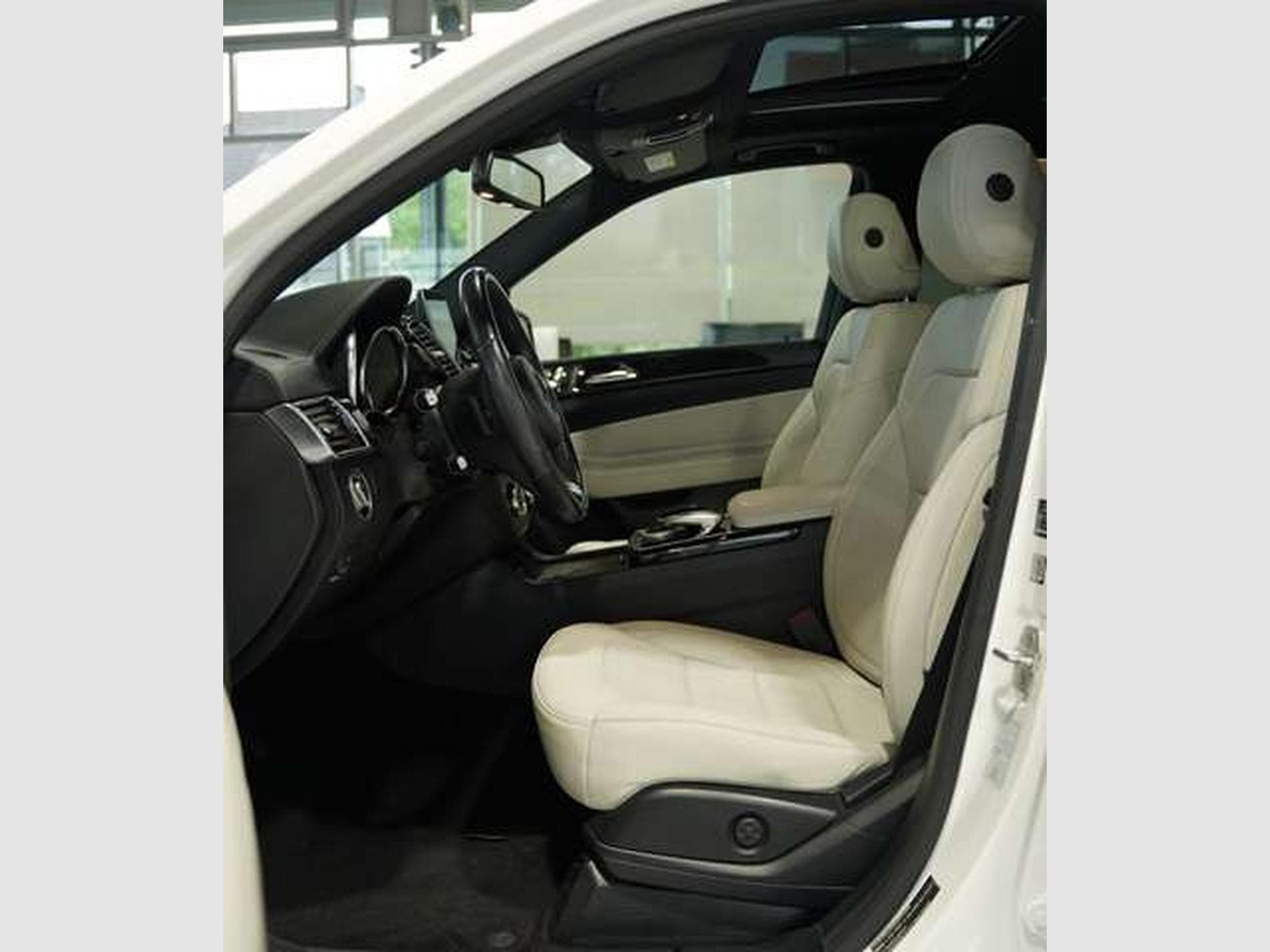 Mercedes GLE 350 d 4M 9G-Tr. AMG Line *Pano *Luft *HK * (2017) - Photo 20