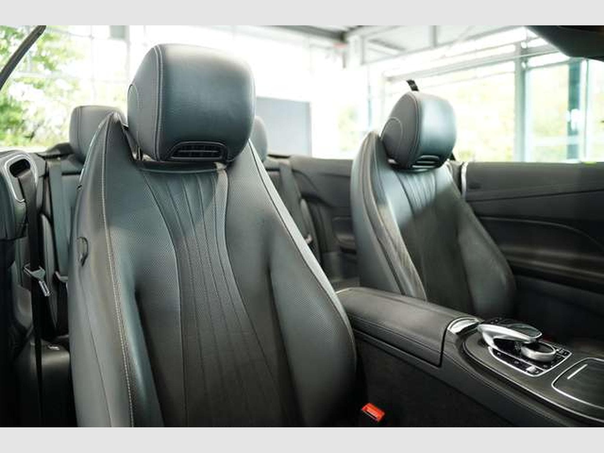 Mercedes E 450 4M AMG Line Cabrio 2.H *19 *Airscarf*Wide (2019) - Photo 17