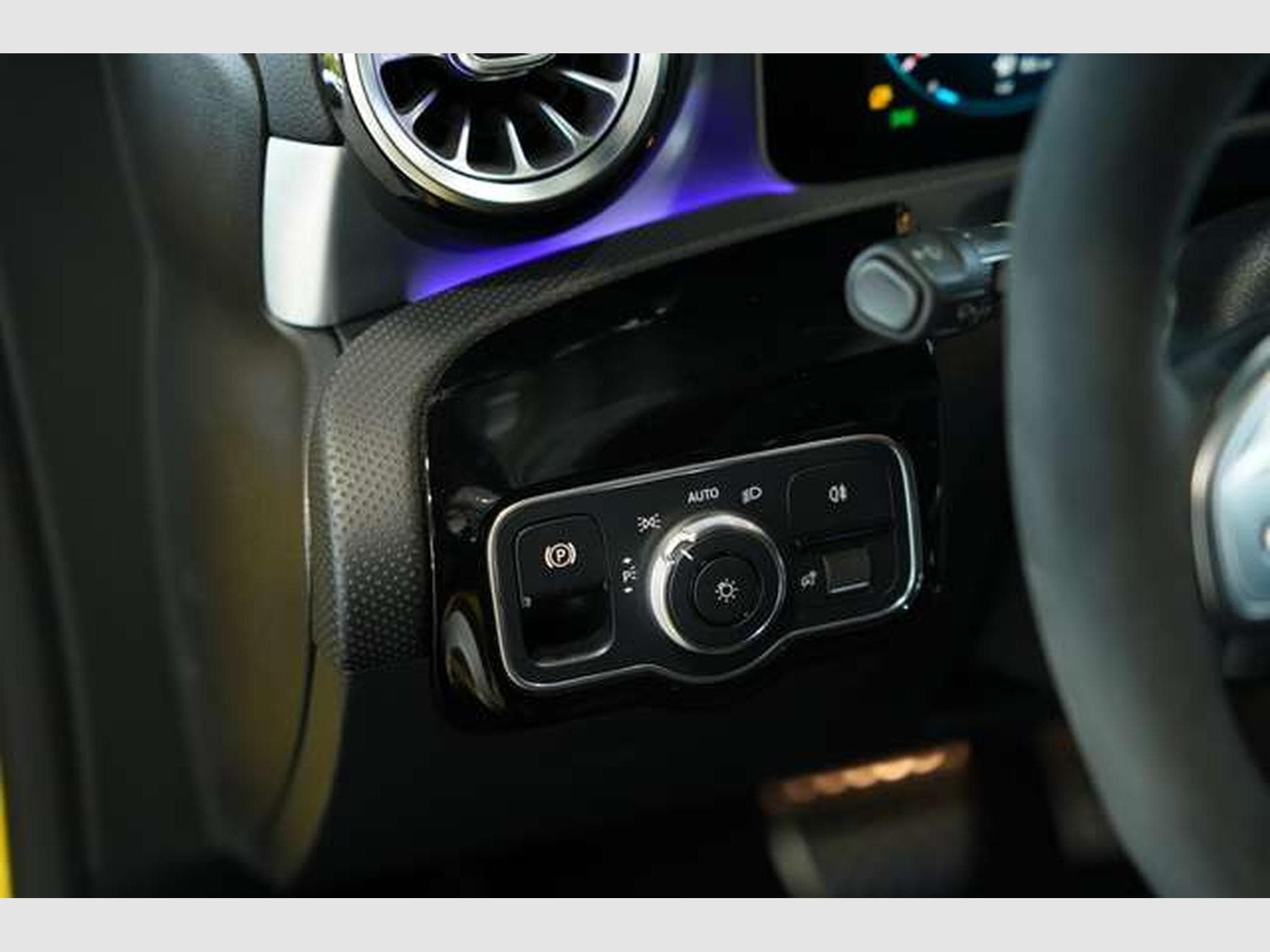Mercedes CLA 45 AMG S 4M *2.H *Schale*Pano (2020) - Photo 30