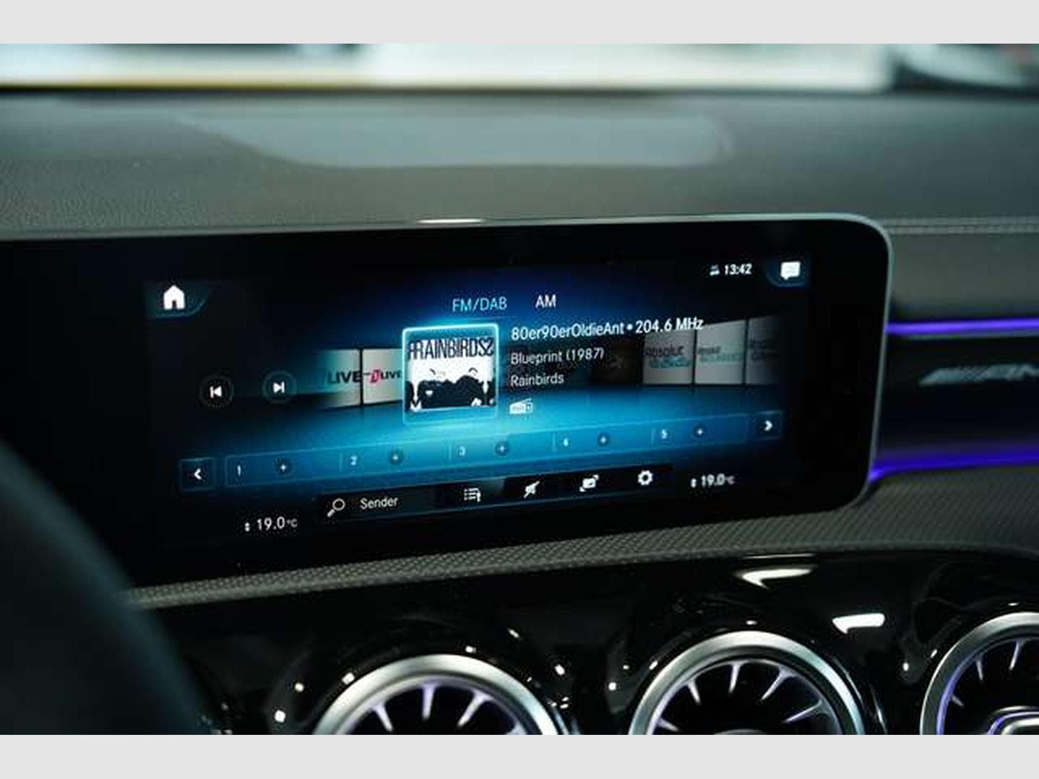 Mercedes CLA 45 AMG S 4M *2.H *Schale*Pano (2020) - Photo 43