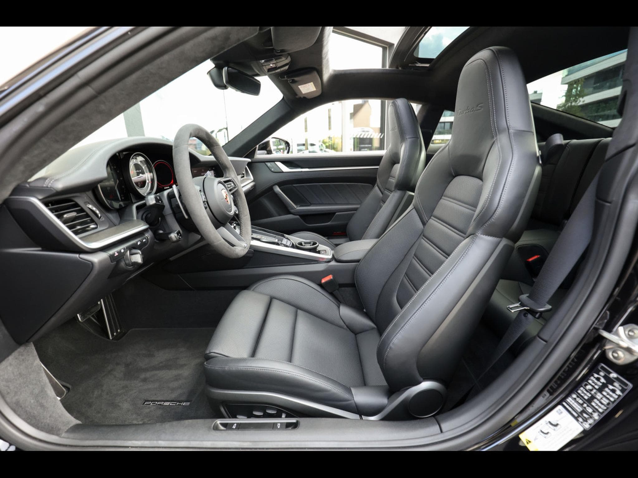 Porsche 911 (992) TURBO S COUPE PDK - EXCLUSIVE MANUFAKTUR (2024) - Foto 12