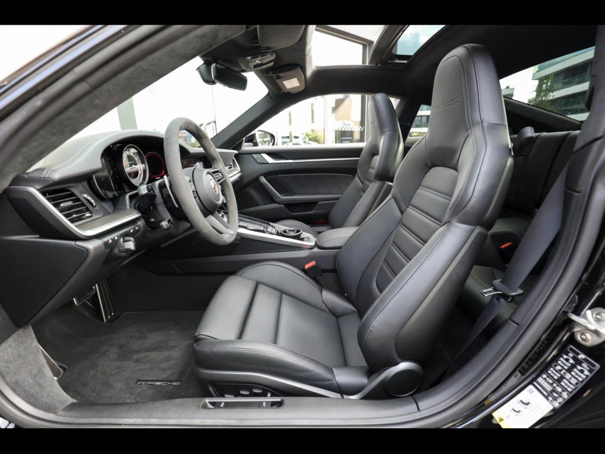 Porsche 911 .1 911 TURBO S COUPE PDK - EXCLUSIVE MANUFAKTUR (2024) - Photo 12