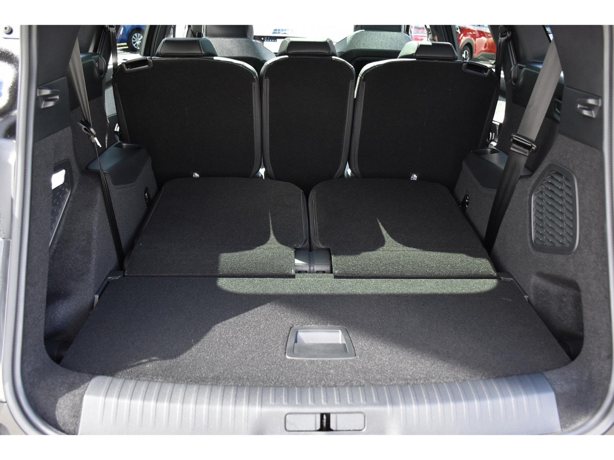 Peugeot 5008 Hybrid 145 GT Exclusive e-DCS6 PANO ACC CAM360 NEUF (2026) - Foto 25