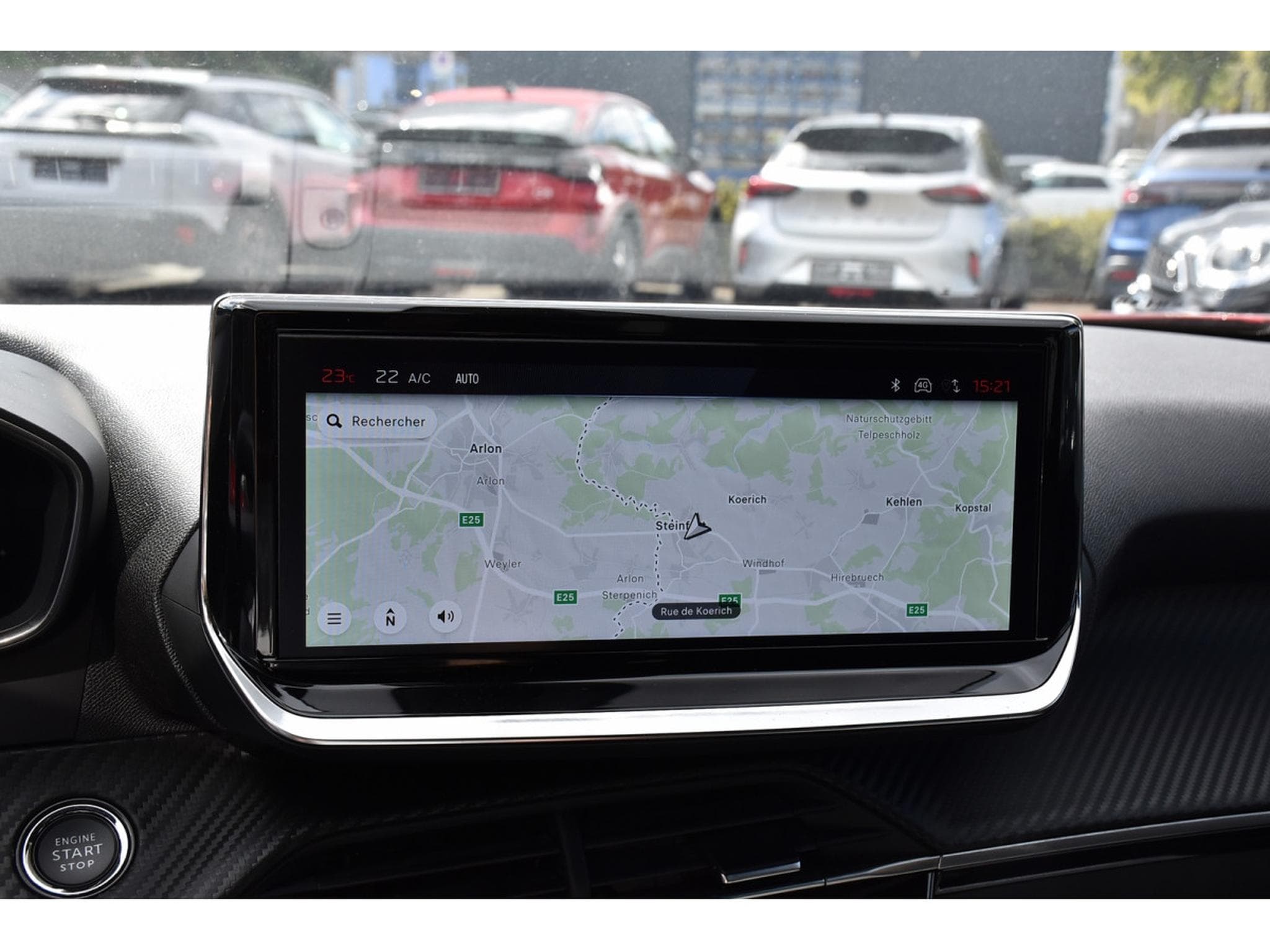 Peugeot 2008 1.2 Allure ACC GPS LANE SIDE REGUL CAM 360 1° MAIN (2025) - Foto 10