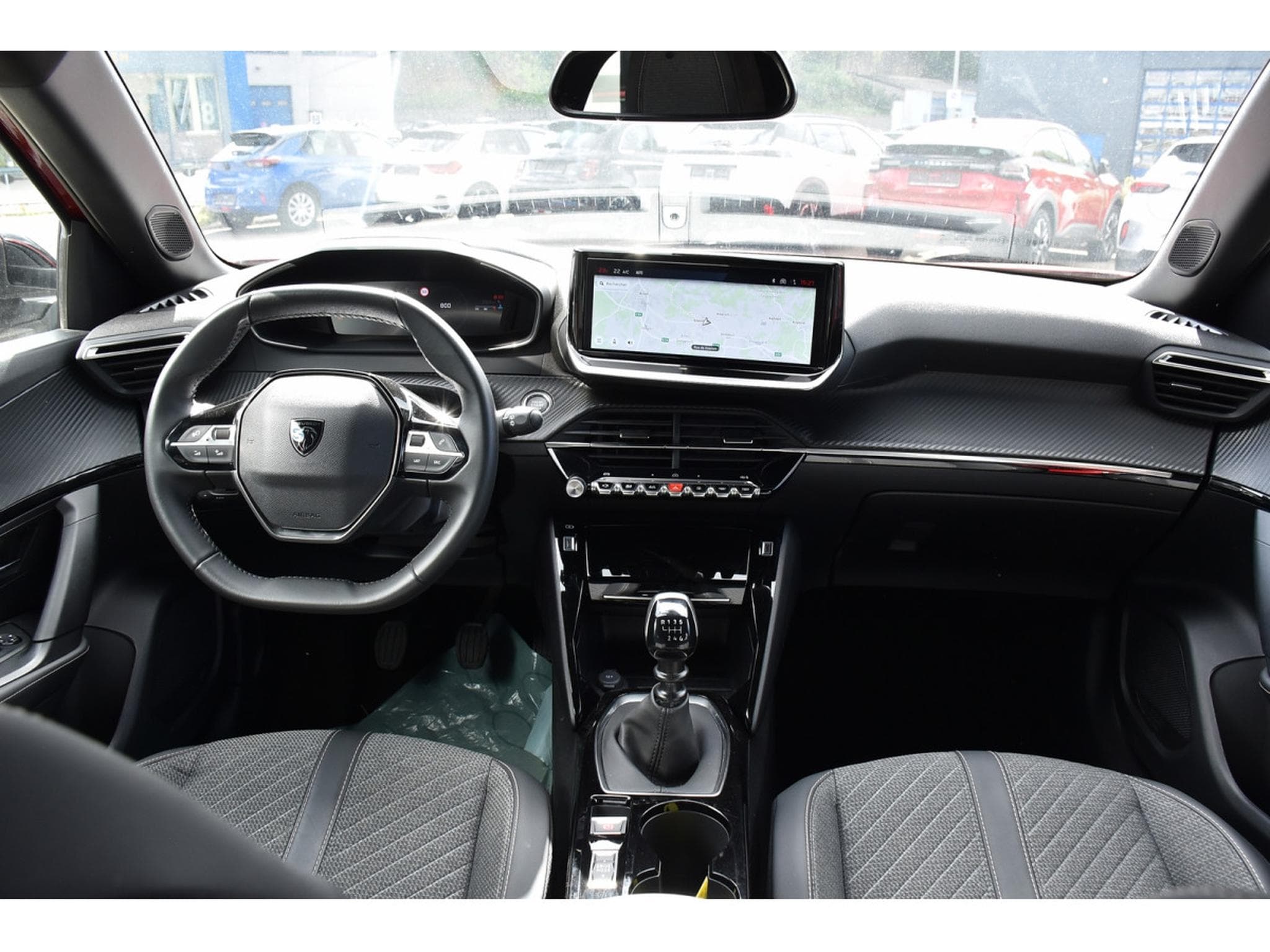 Peugeot 2008 1.2 Allure ACC GPS LANE SIDE REGUL CAM 360 1° MAIN (2025) - Foto 9