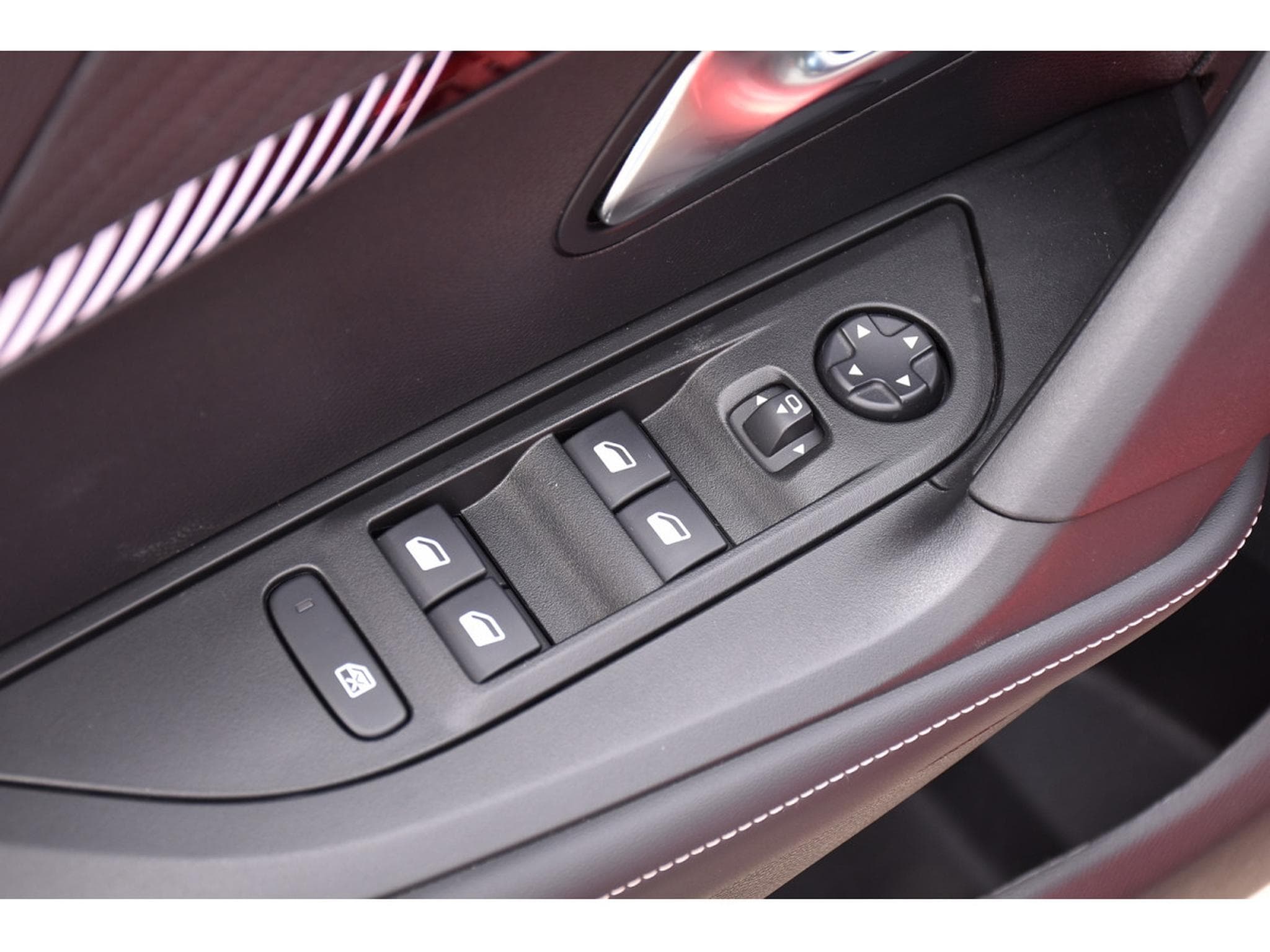 Peugeot 2008 1.2 Allure ACC GPS LANE SIDE REGUL CAM 360 1° MAIN (2025) - Foto 23