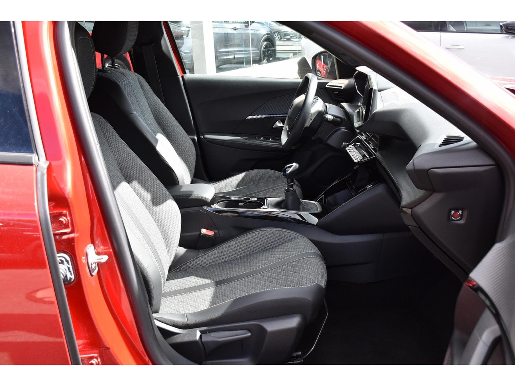 Peugeot 2008 1.2 Allure ACC GPS LANE SIDE REGUL CAM 360 1° MAIN (2025) - Foto 7