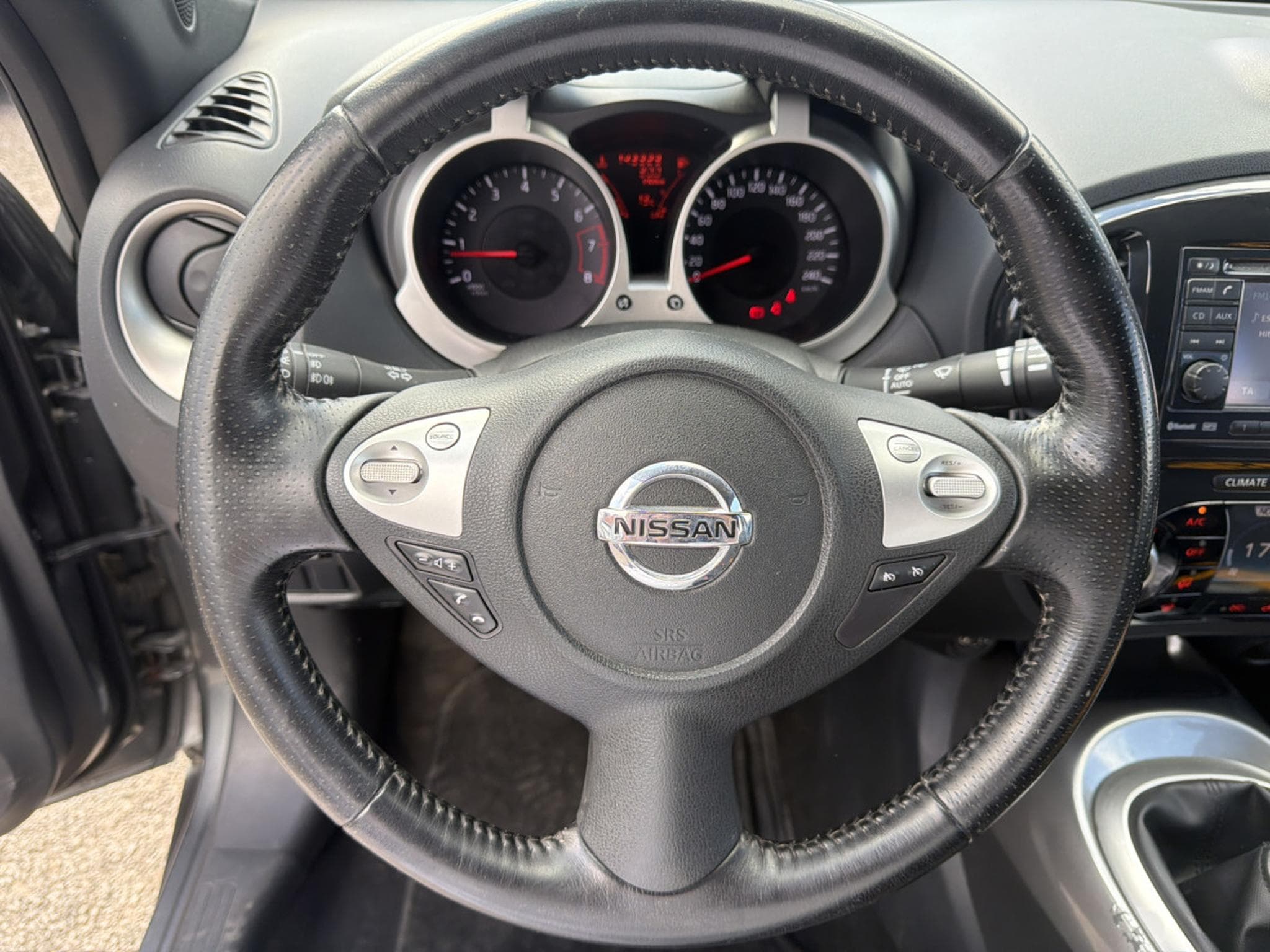Nissan Juke 1.6 2WD 116CV (2011) - Foto 13