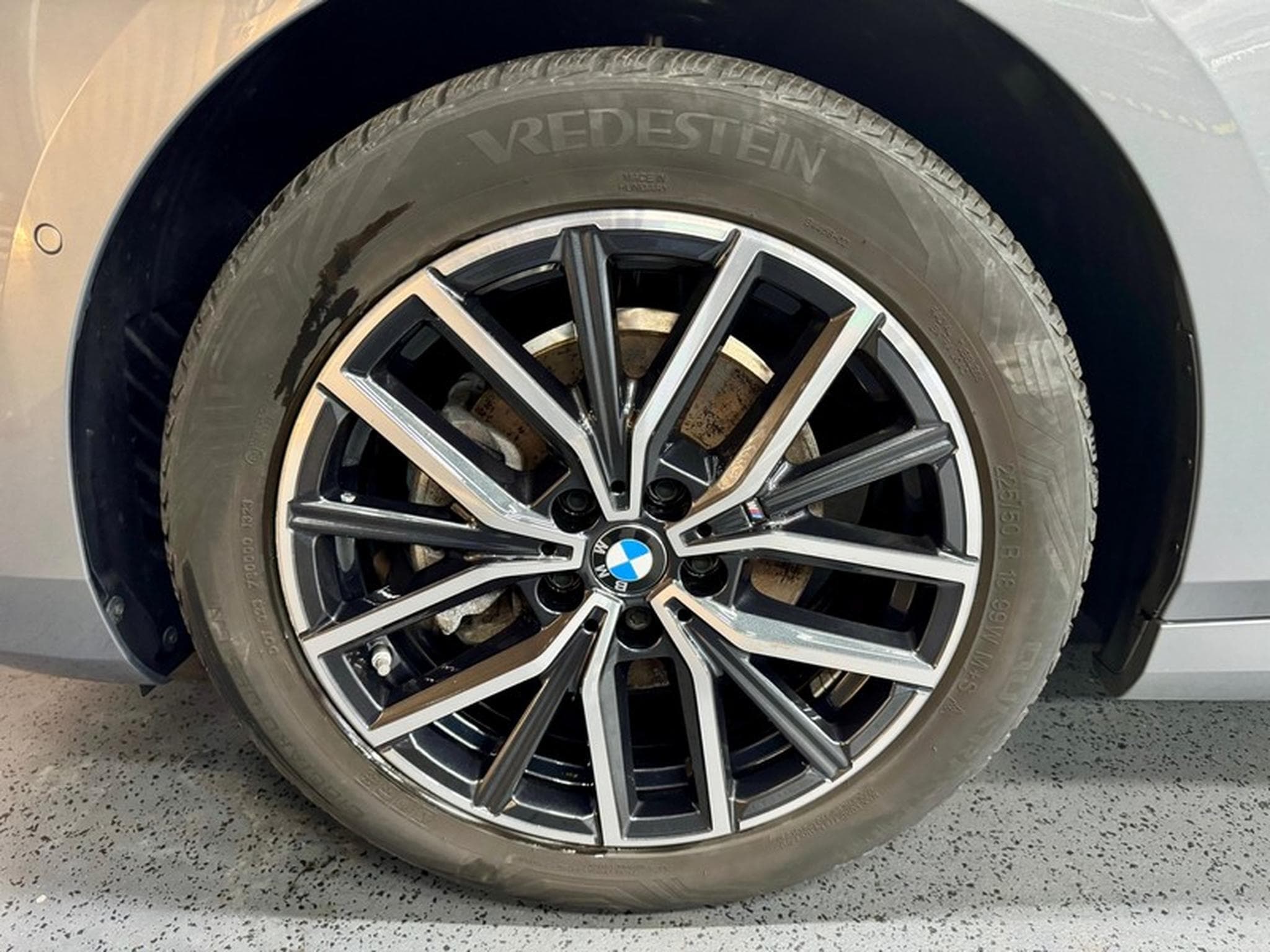 BMW 220 220iA Active Tourer 170cv Auto M-SPORT (2023) - Foto 3
