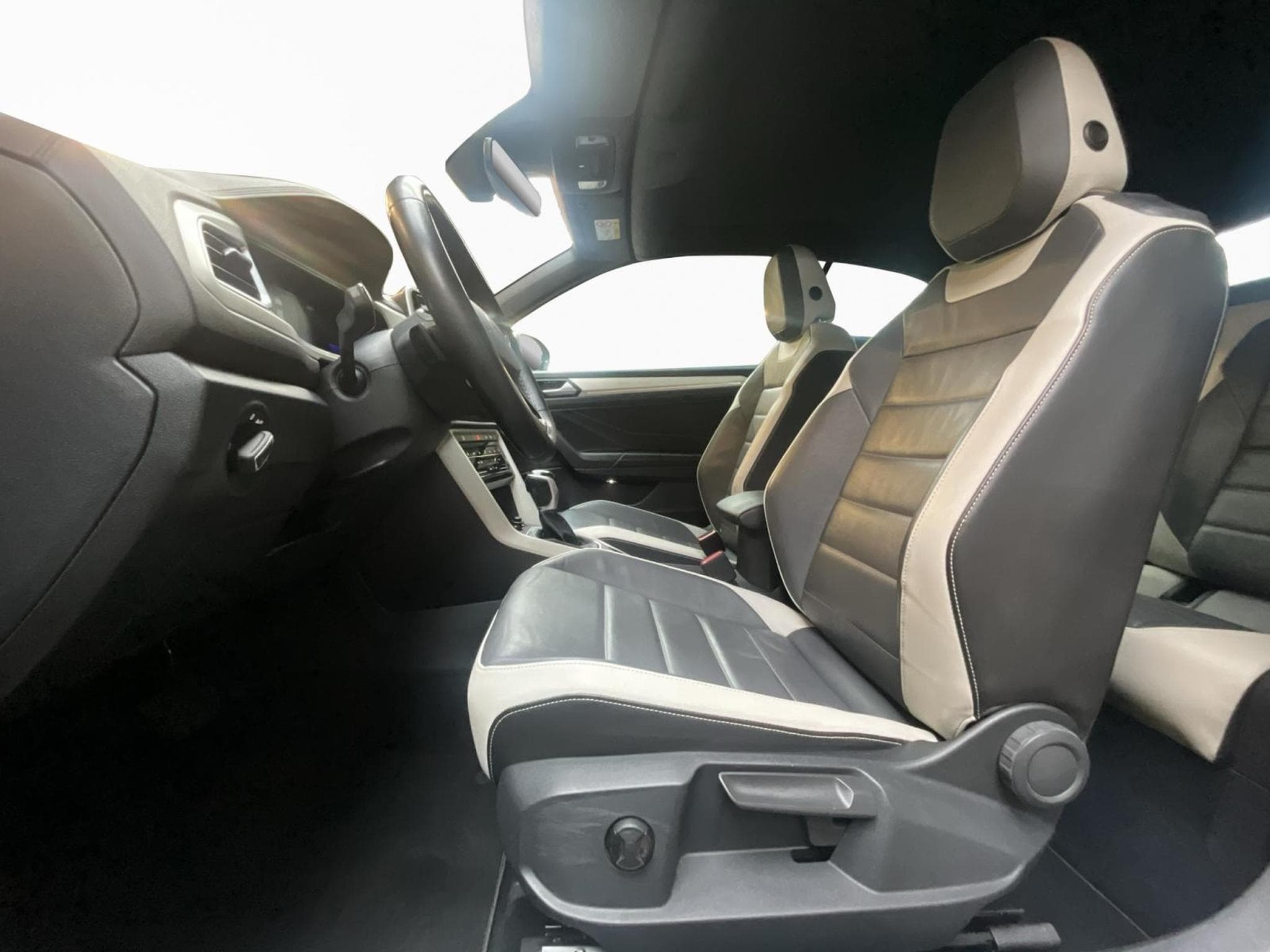 VW T-Roc Style+DSG+LM19+P.Vienna+Ahk+BeatsAudio (2023) - Photo 9