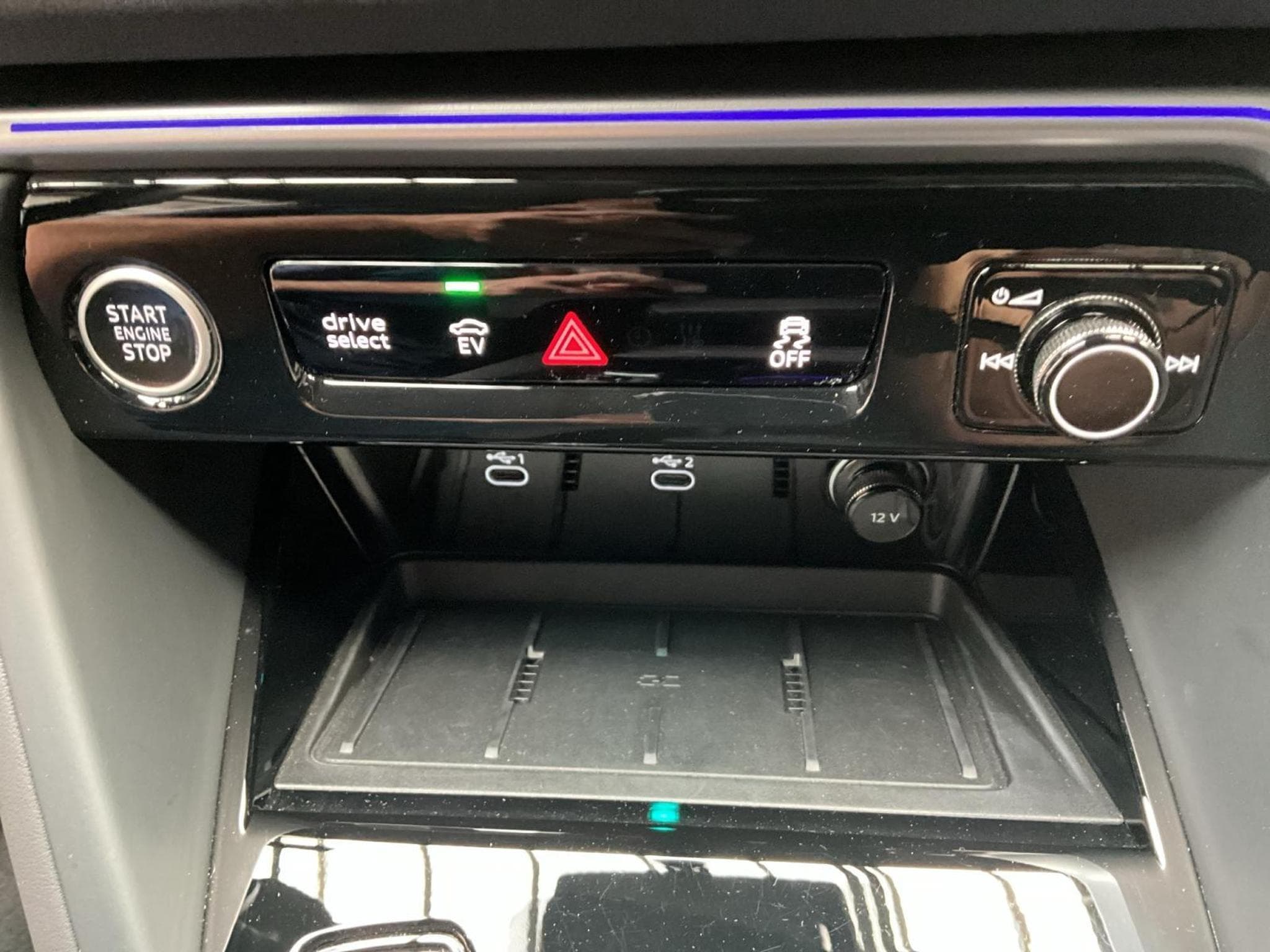 Audi Q5 SB+PHEV+Quattro+S-Tronic+Tech+P.Business+LM19+LED (2025) - Photo 19