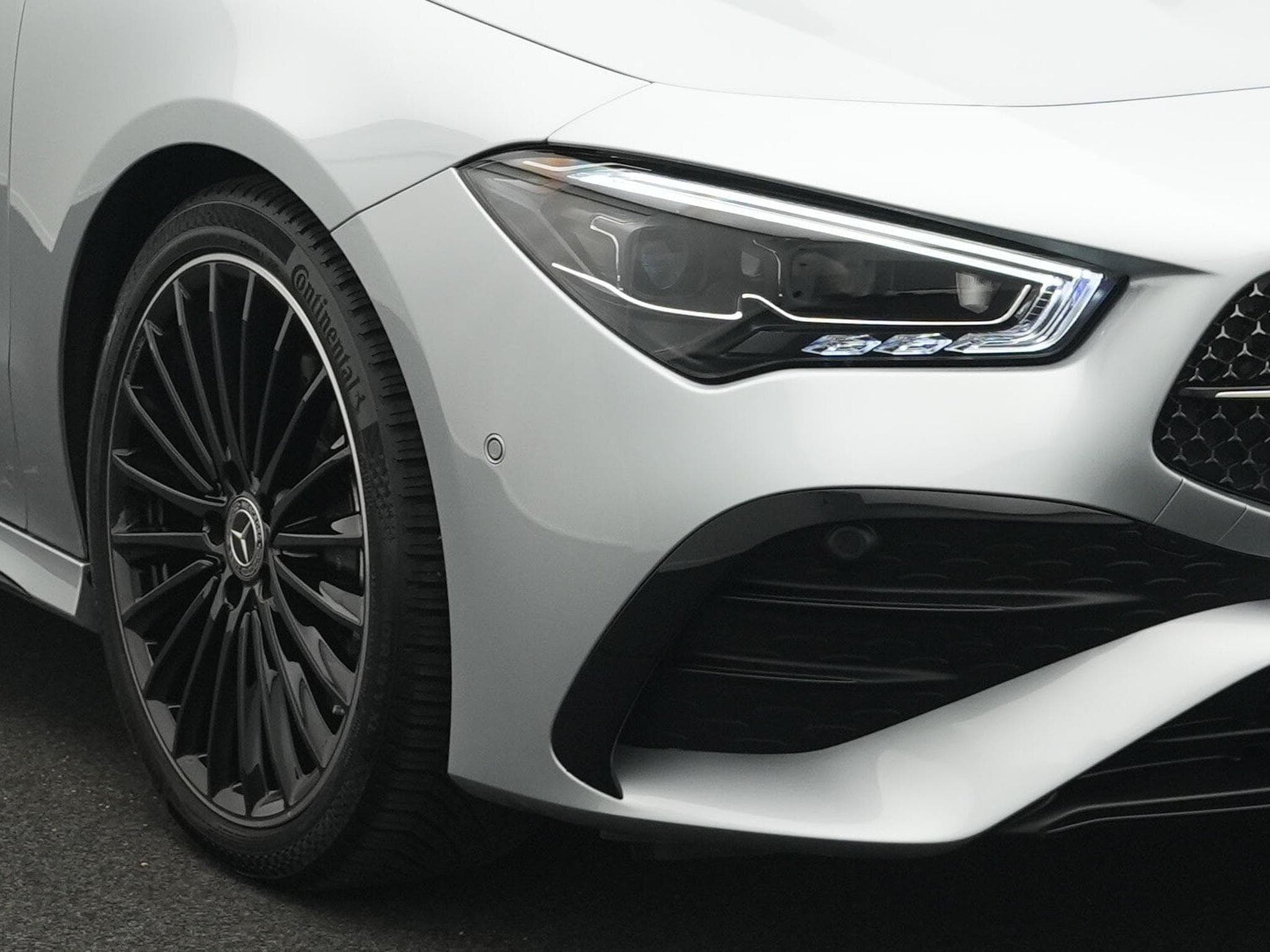 Mercedes CLA 200 AMG-Line Cpe Multi+Kamera+Night+19" (2025) - Photo 9