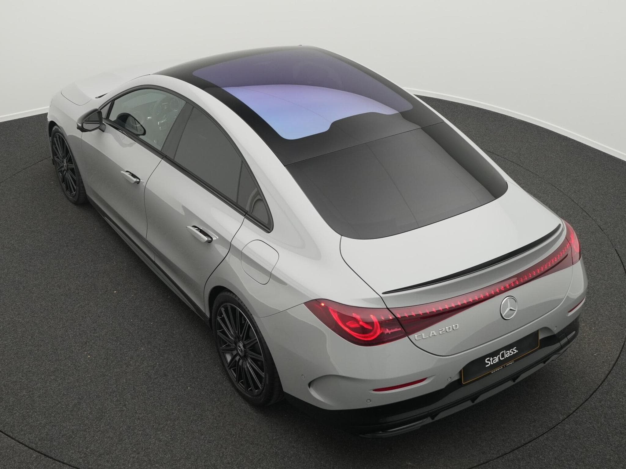Mercedes CLA 200 Multi+Pano+Night+Memo+19" (2025) - Photo 13