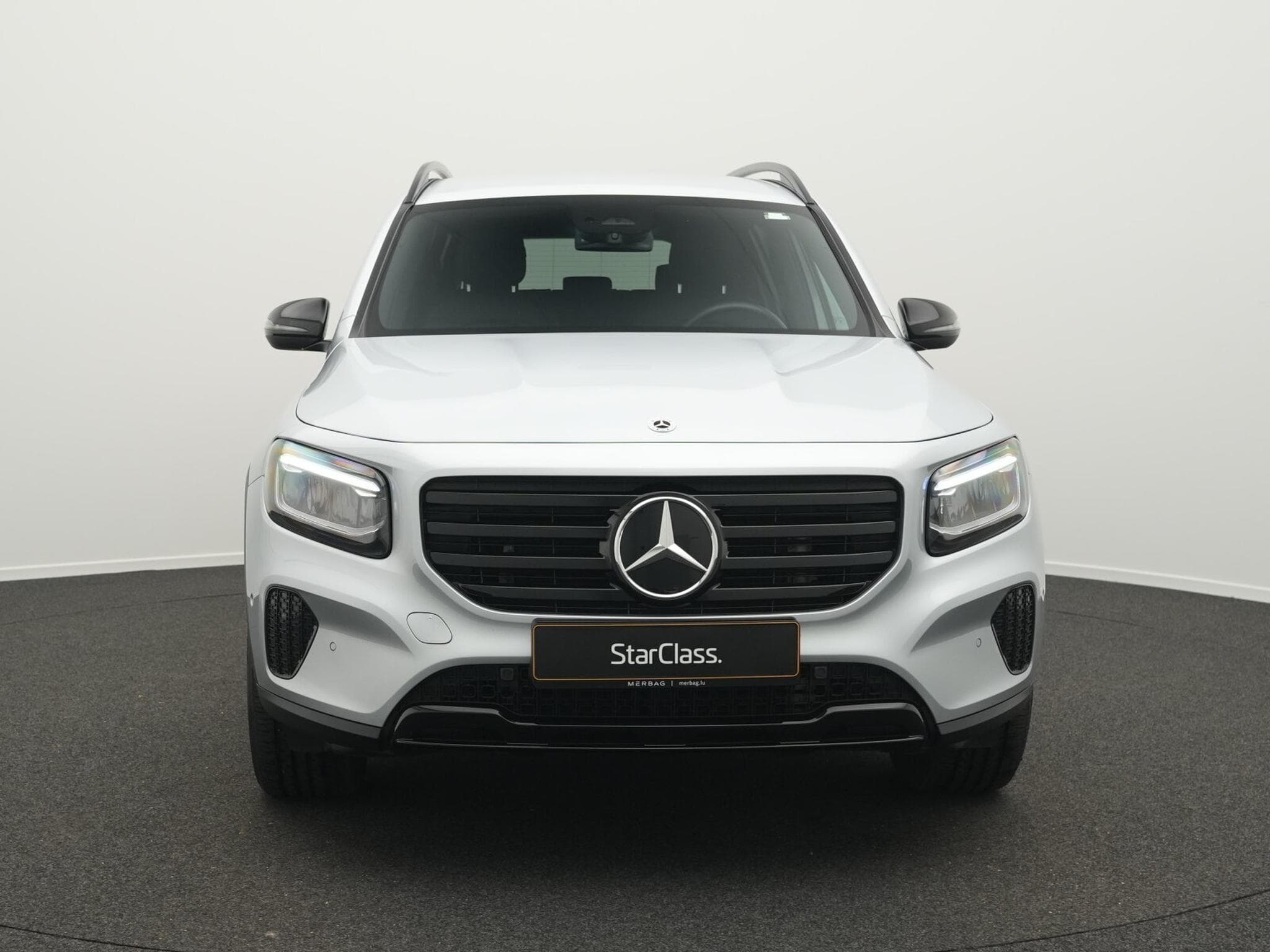 Mercedes GLB 180 d LED+Night+Kamera+EasyPack (2025) - Photo 2