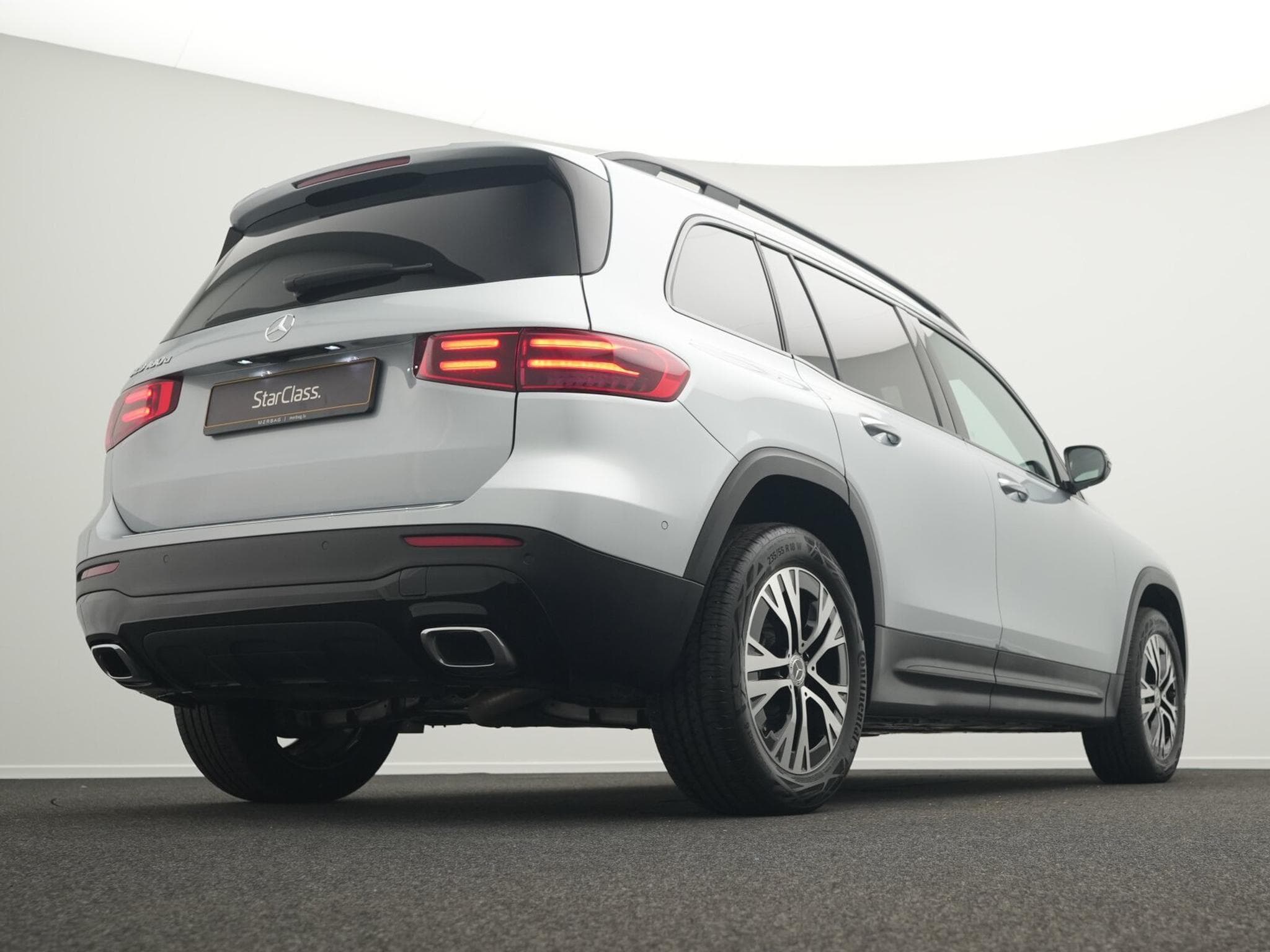 Mercedes GLB 180 d LED+Night+Kamera+EasyPack (2025) - Photo 11