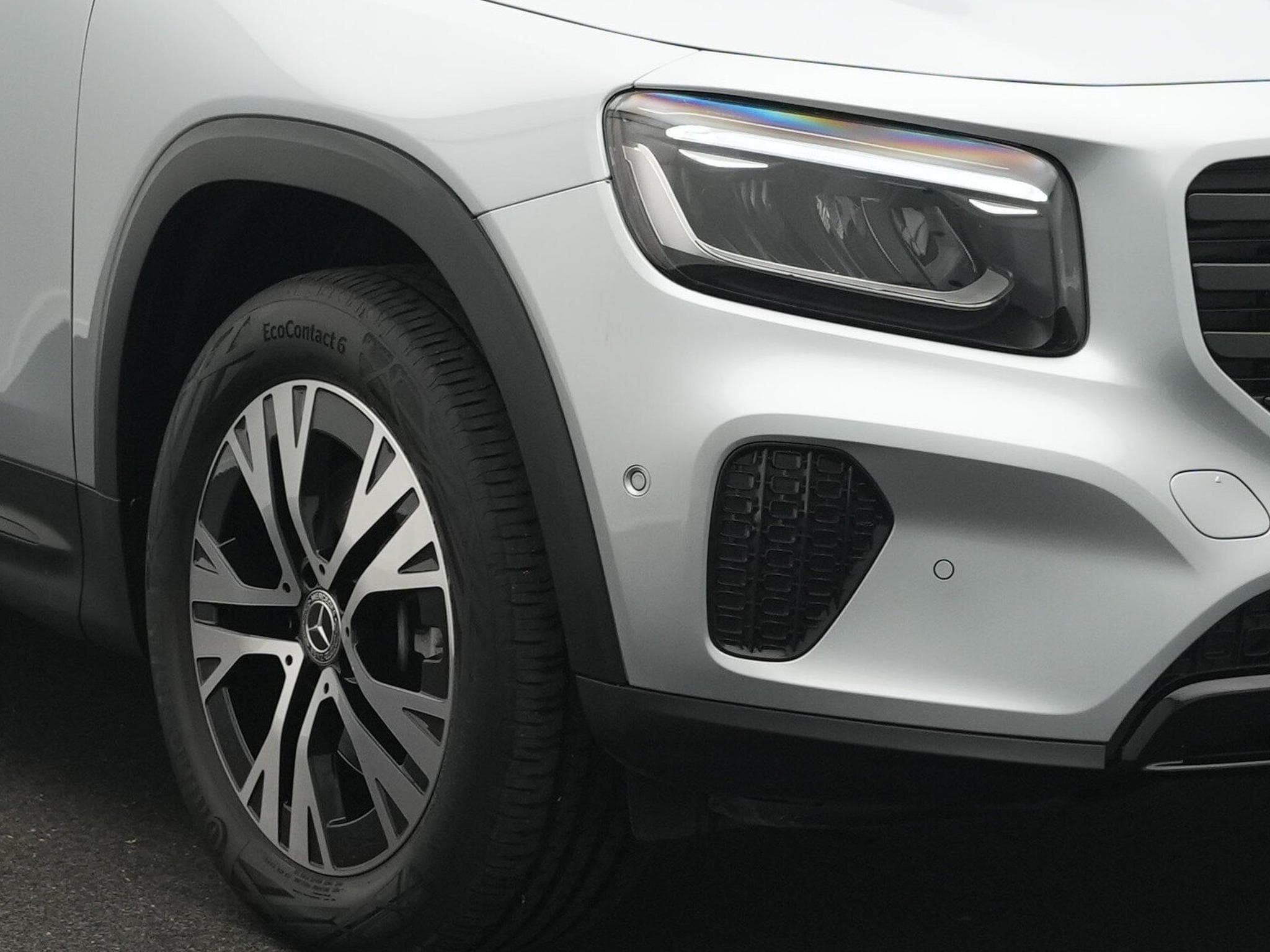 Mercedes GLB 180 d LED+Night+Kamera+EasyPack (2025) - Photo 9