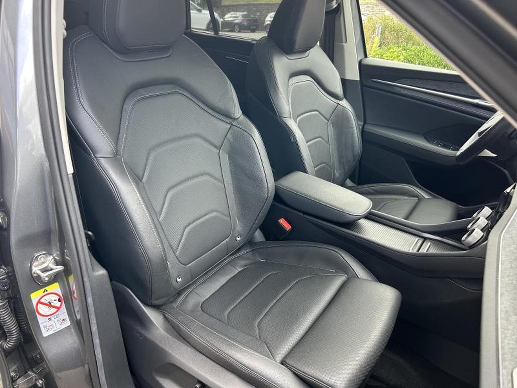 Skoda Kodiaq 4x4, 193 CV, 7 Places, cuir, toit pano, gar. 12/2024 (2024) - Photo 8