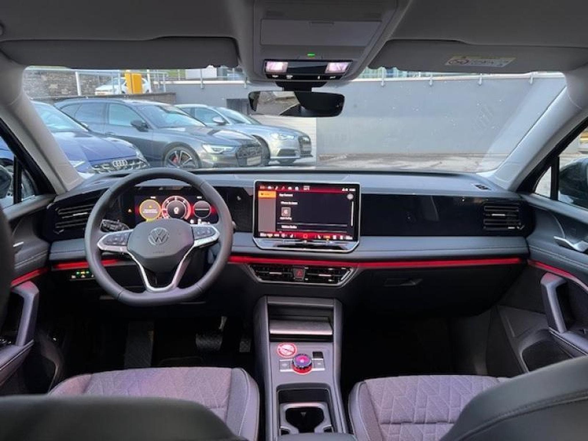 VW Tiguan Life 2.0 TDI, DSG, 150 CV, LED Plus (2025) - Photo 2