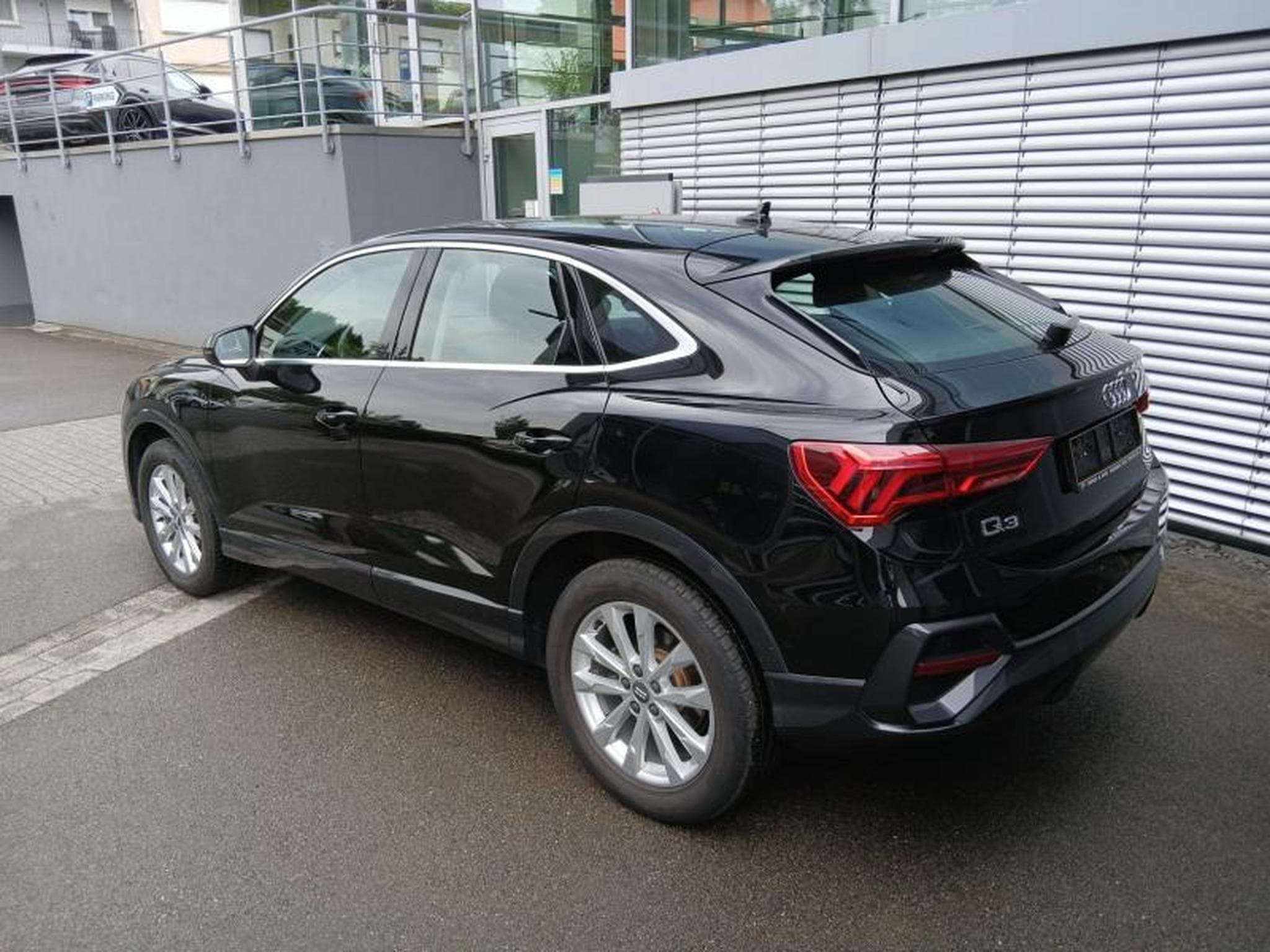 Audi Q3 Sportback 40 TDI quattro s-tronic (2020) - Photo 2