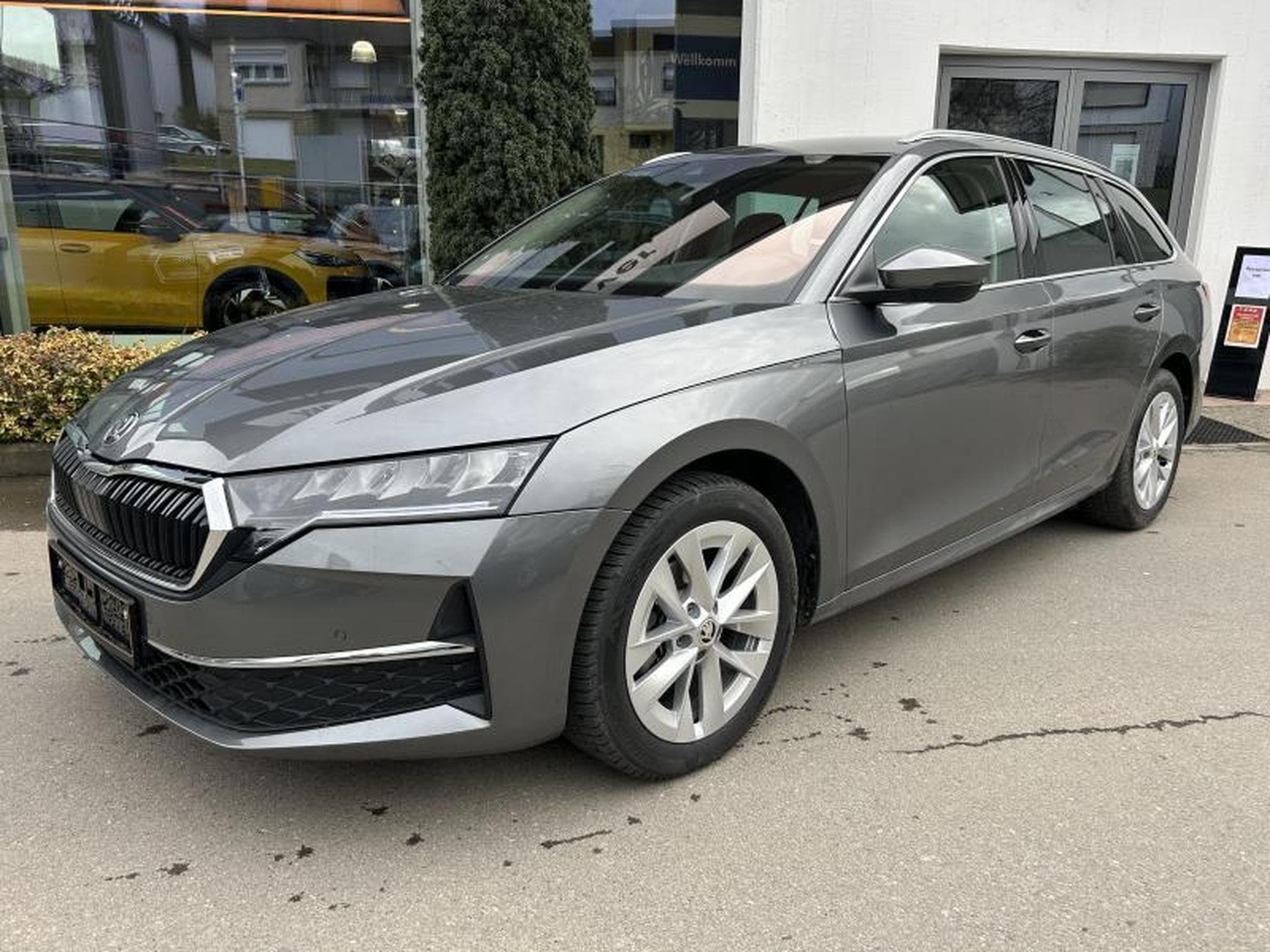 Skoda Octavia 2.0 TDI, 150 CV, DSG,  Gar 11/2029 (2024) - Photo 4