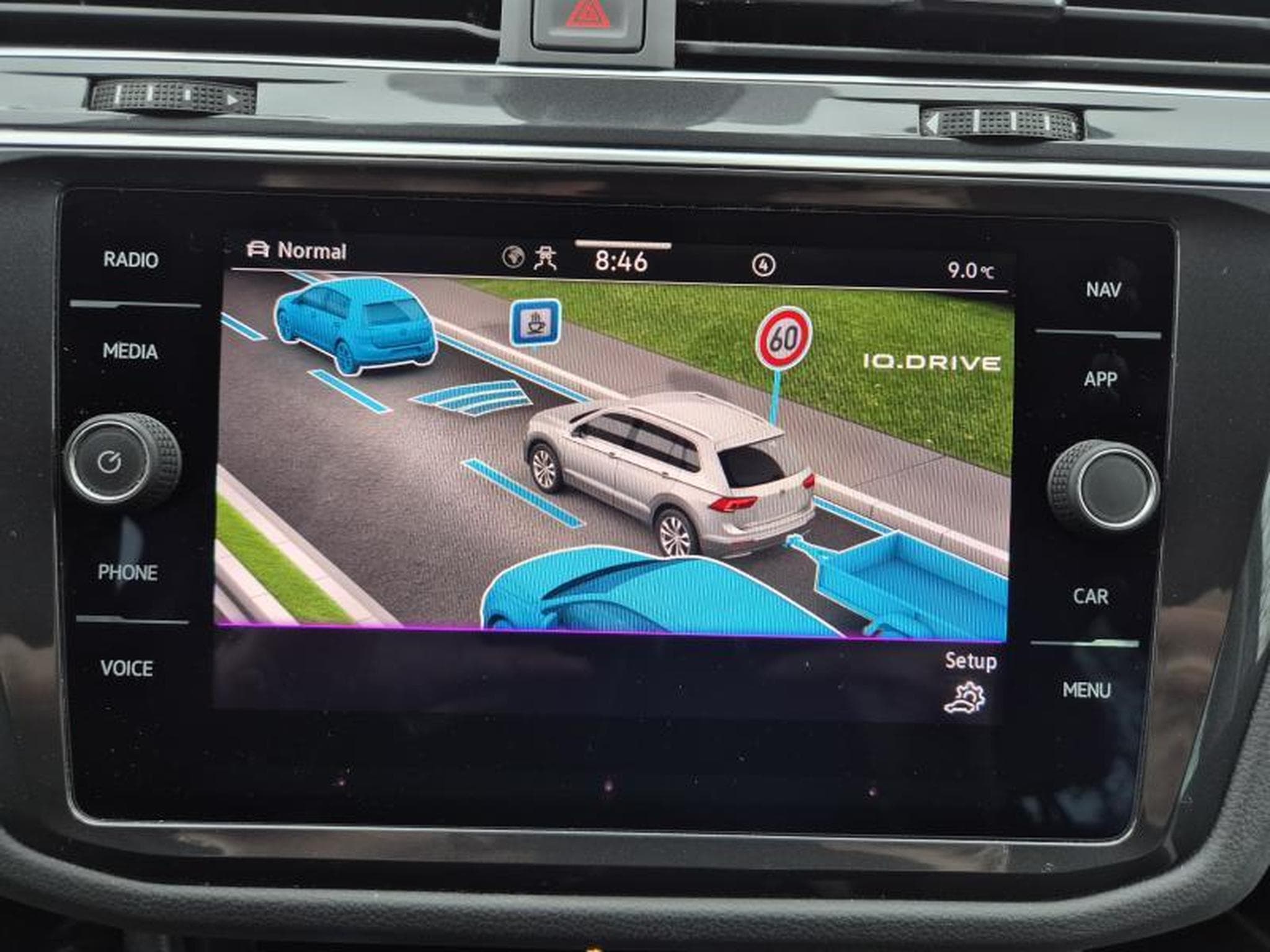 VW Tiguan 4x4, 150 CV, DSG, GPS, App Con, Att. Rem, Urban Sport (2022) - Photo 10