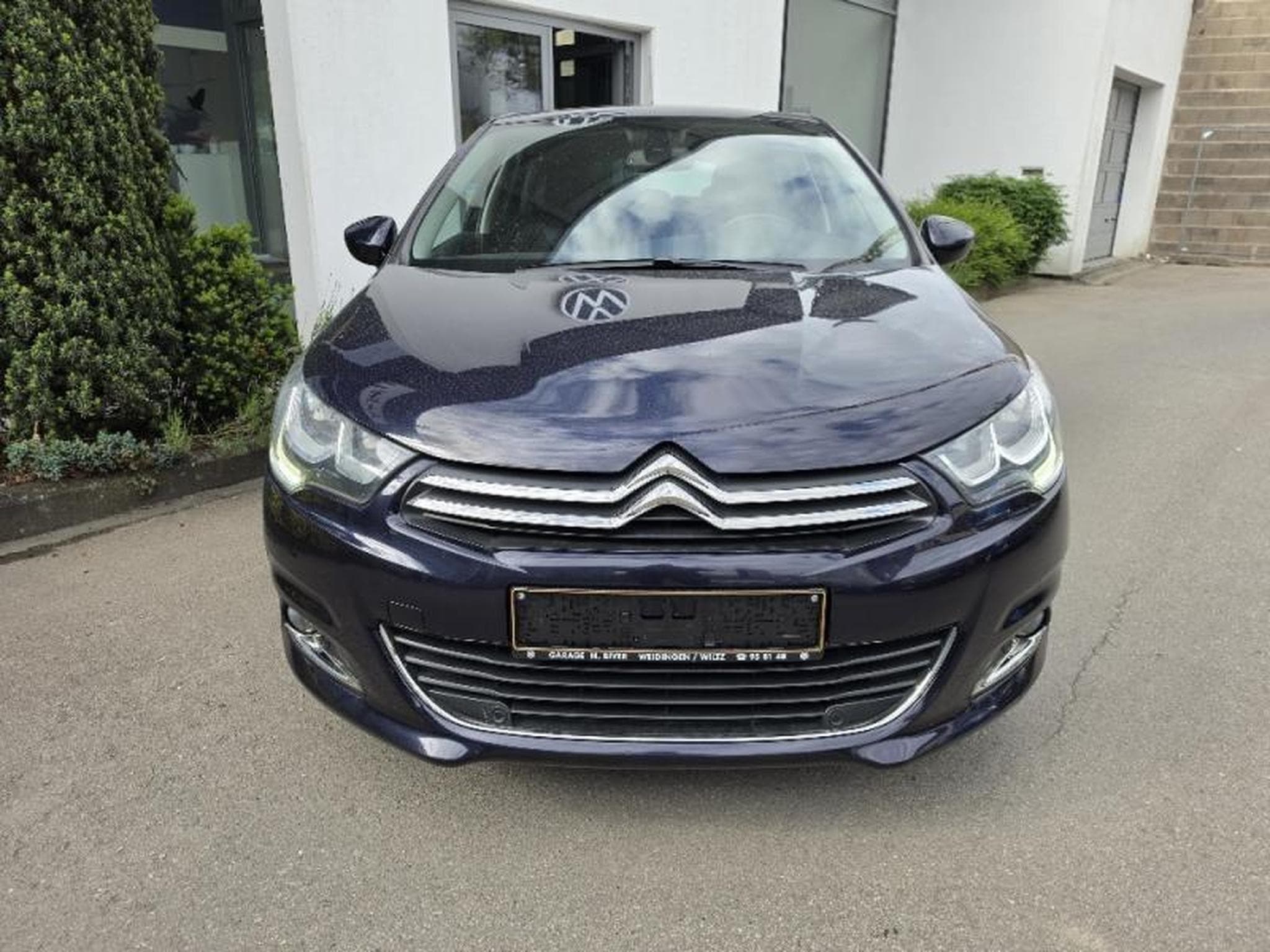 Citroën C4 Shine, 6 vit. man, 1.2 essence, 130 CV (2016) - Photo 2