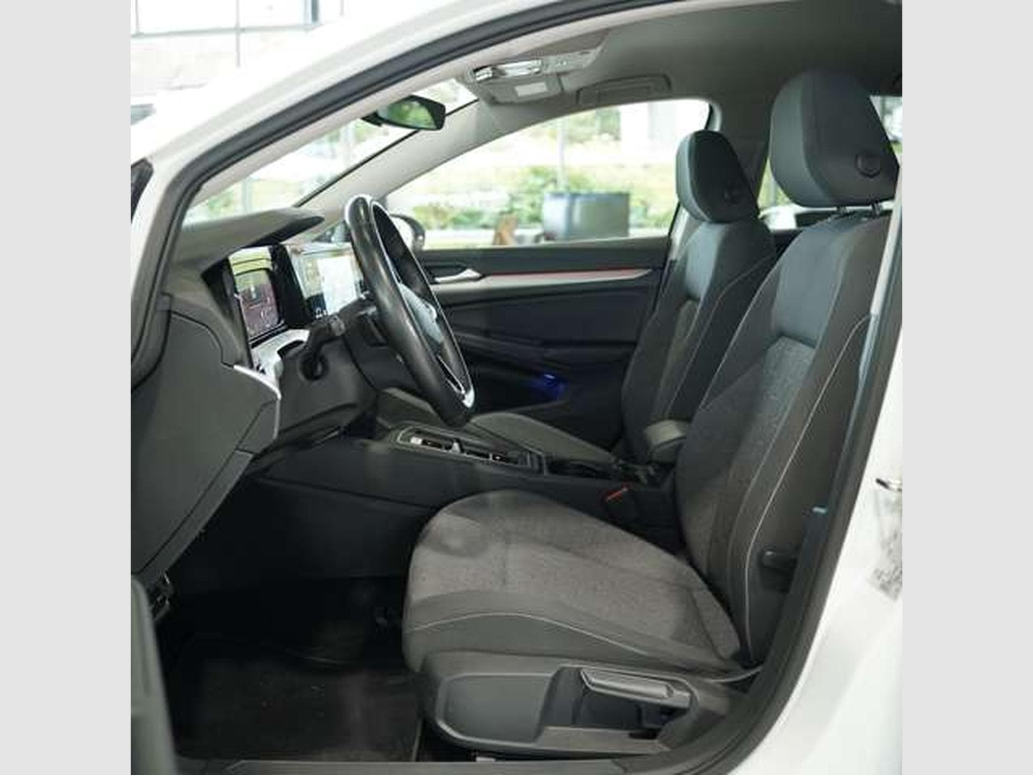 VW Golf 2.0 TDI Move *ACC *Kamera *AHK *Digital (2024) - Photo 21