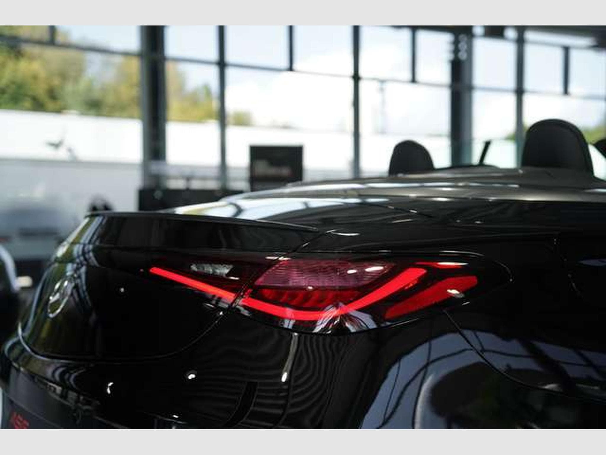 Mercedes CLE 300 4M Cabrio AMG Premium+ *20*Night*Carbon (2024) - Photo 13