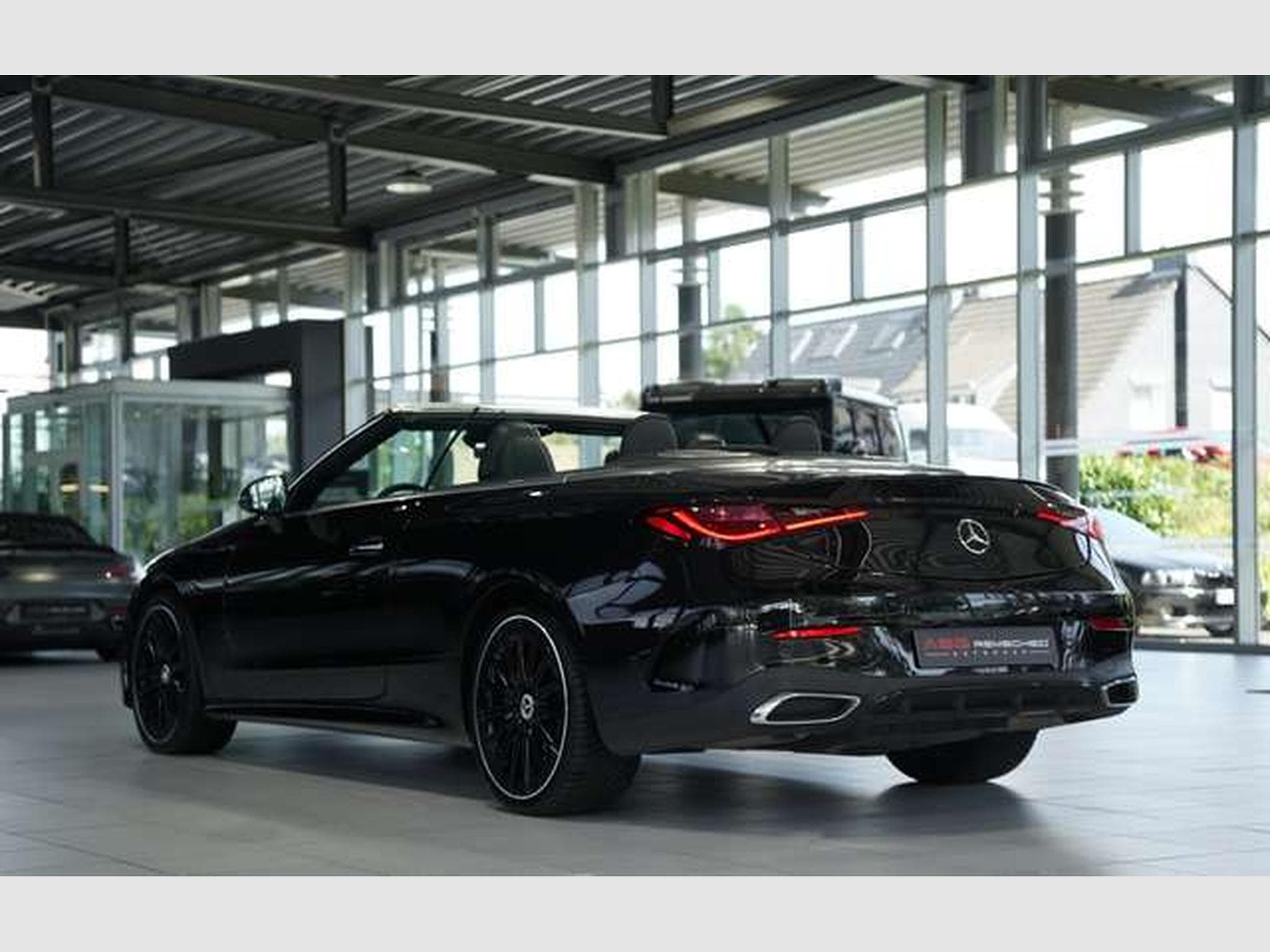 Mercedes CLE 300 4M Cabrio AMG Premium+ *20*Night*Carbon (2024) - Photo 10